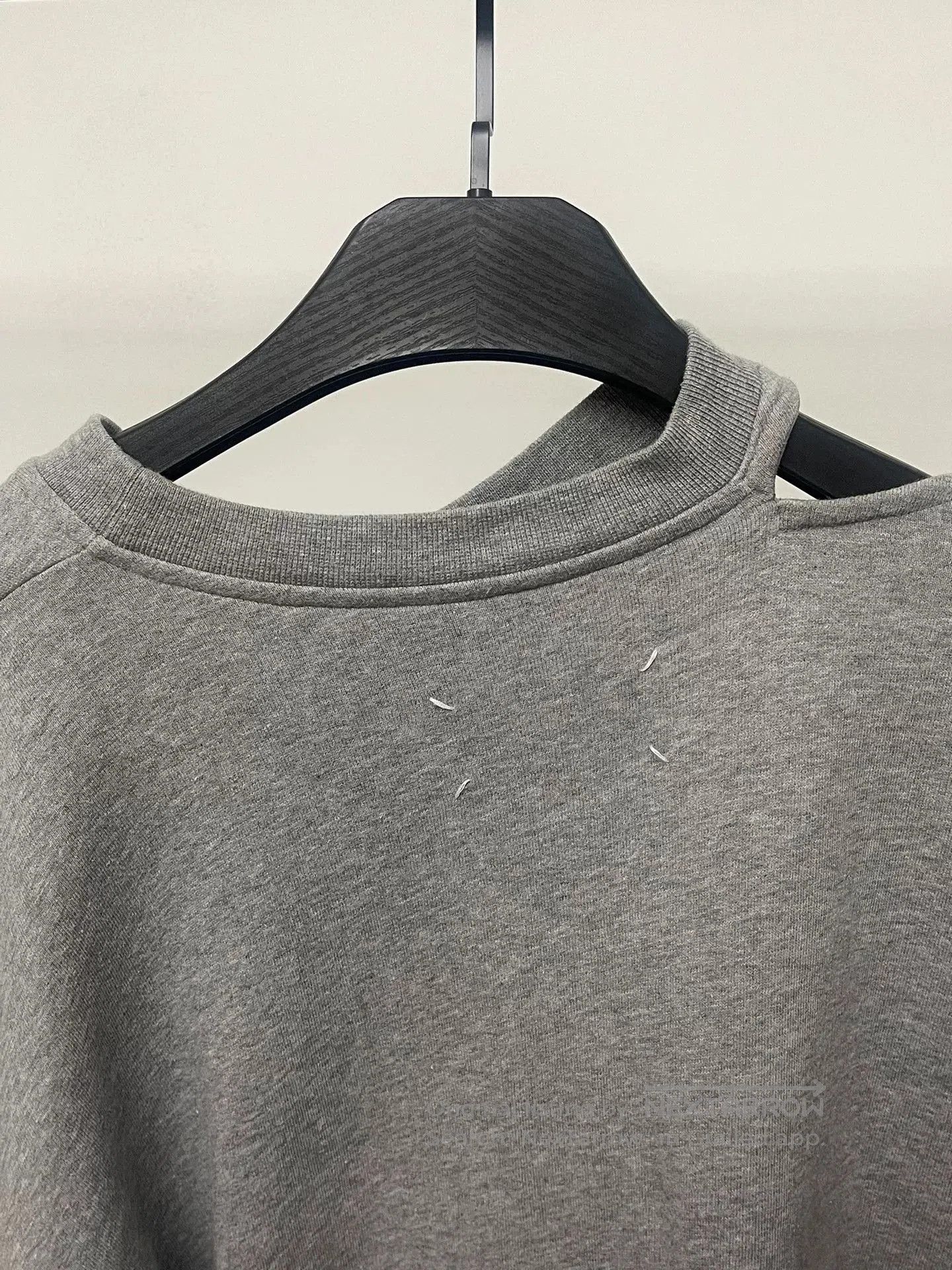 Maison Margiela Maison Margiela Open-Shoulder Sweatshirt. Size M / US 6-8 / IT 42-44 - 2 Thumbnail