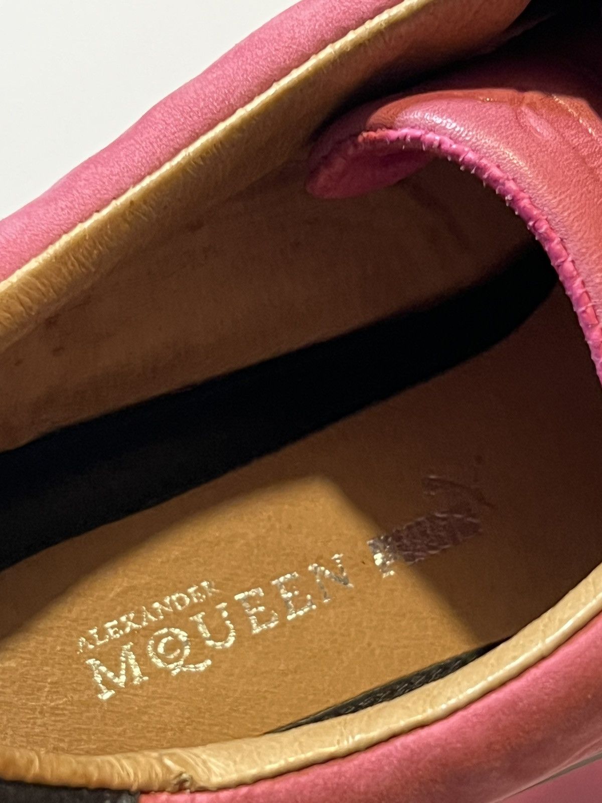 Alexander McQueen × Puma Men Deck Lo sneakers in a pink leather designer skate shoes Size US 12 / EU 45 - 7 Thumbnail