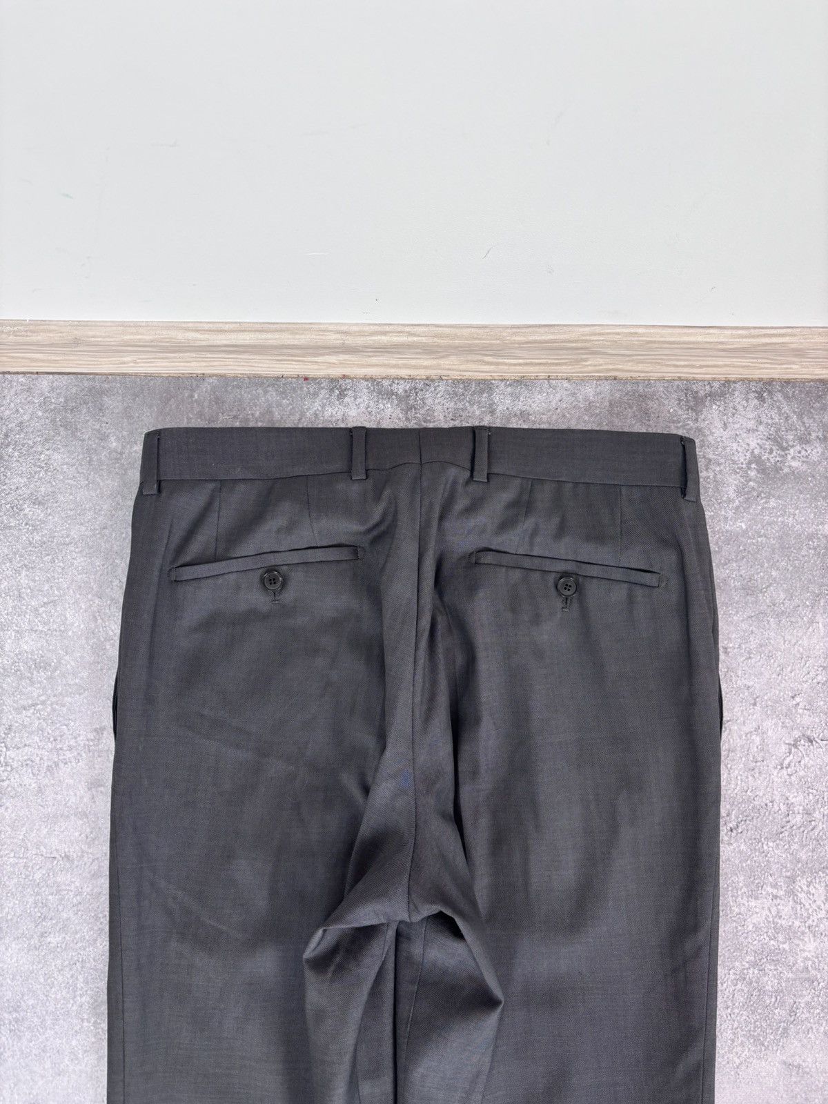 Hugo Boss Hugo Boss Bertolucci/Movie Men’s 2-Piece Gray Wool Suit Size 40R - 24 Thumbnail