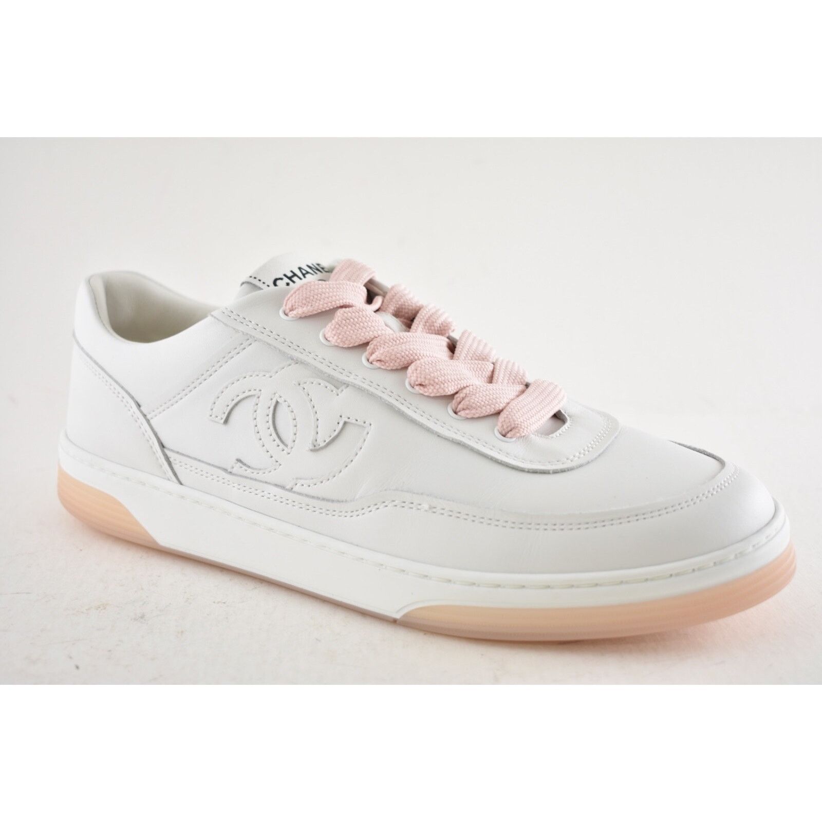 Chanel Chanel 24P Leather CC Logo Flat Lace Up Runner Sneaker 40 Size US 10 / IT 40 - 4 Thumbnail