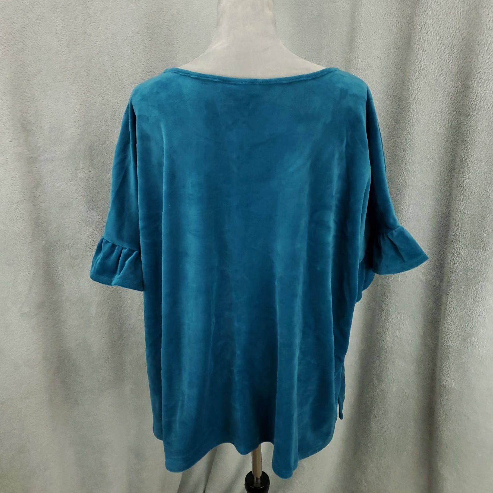 Vintage Womens Velour Top 1X Teal Flutter Sleeve Ruffle Pullover Blouse Easy Care Velour Woman Within 1X Blue Solid Classic Casual Size XL / US 12-14 / IT 48-50 - 3 Thumbnail