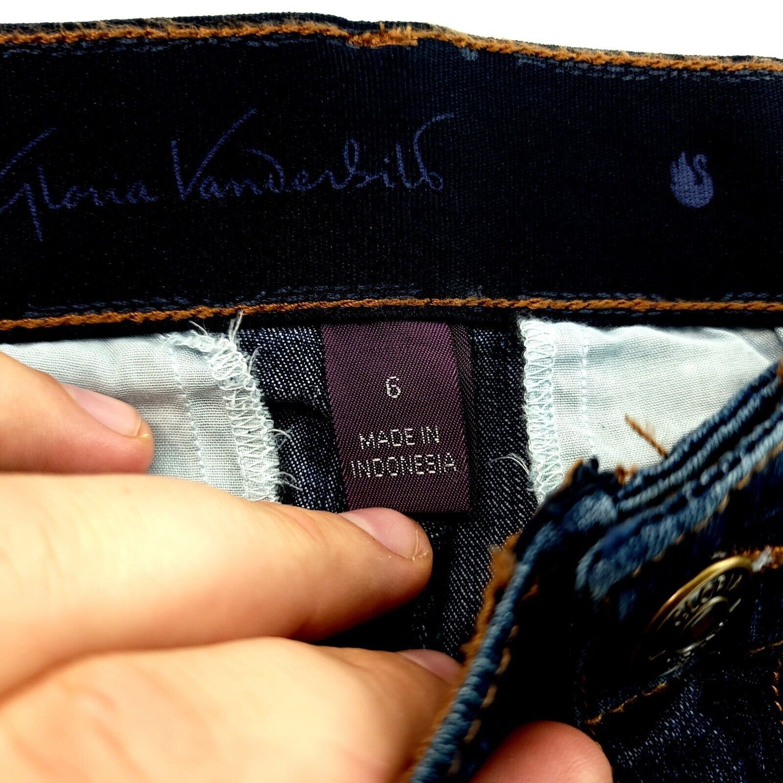 Gloria Vanderbilt NEW Gloria Vanderbilt Missy Elastic Waist Denim Capri Jeans Size 31" - 9 Thumbnail