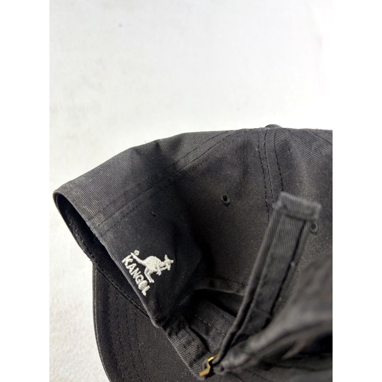 Kangol VINTAGE Kangol Golf Hat Strapback Cap Black Kangolf Embroidered Logo 90s Men's One Size Cotton Lightweight Cap Hat Black 90s Kangol Mens Size ONE SIZE - 3 Thumbnail
