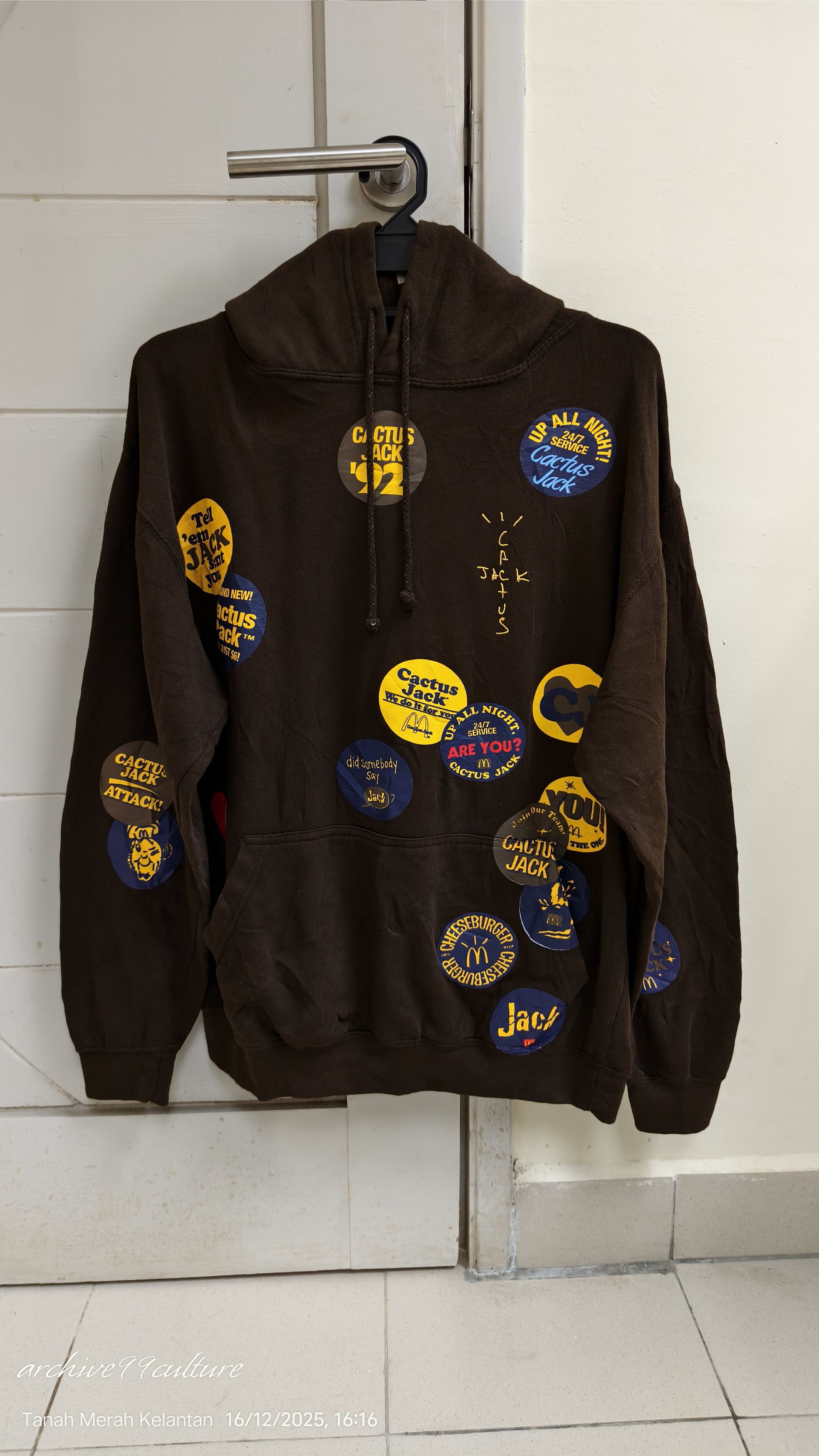 Travis Scott Travis Scott X McDonald’s Cactus Jack Sticker Bomb Hoodie Size US M / EU 48-50 / 2 - 10 Thumbnail
