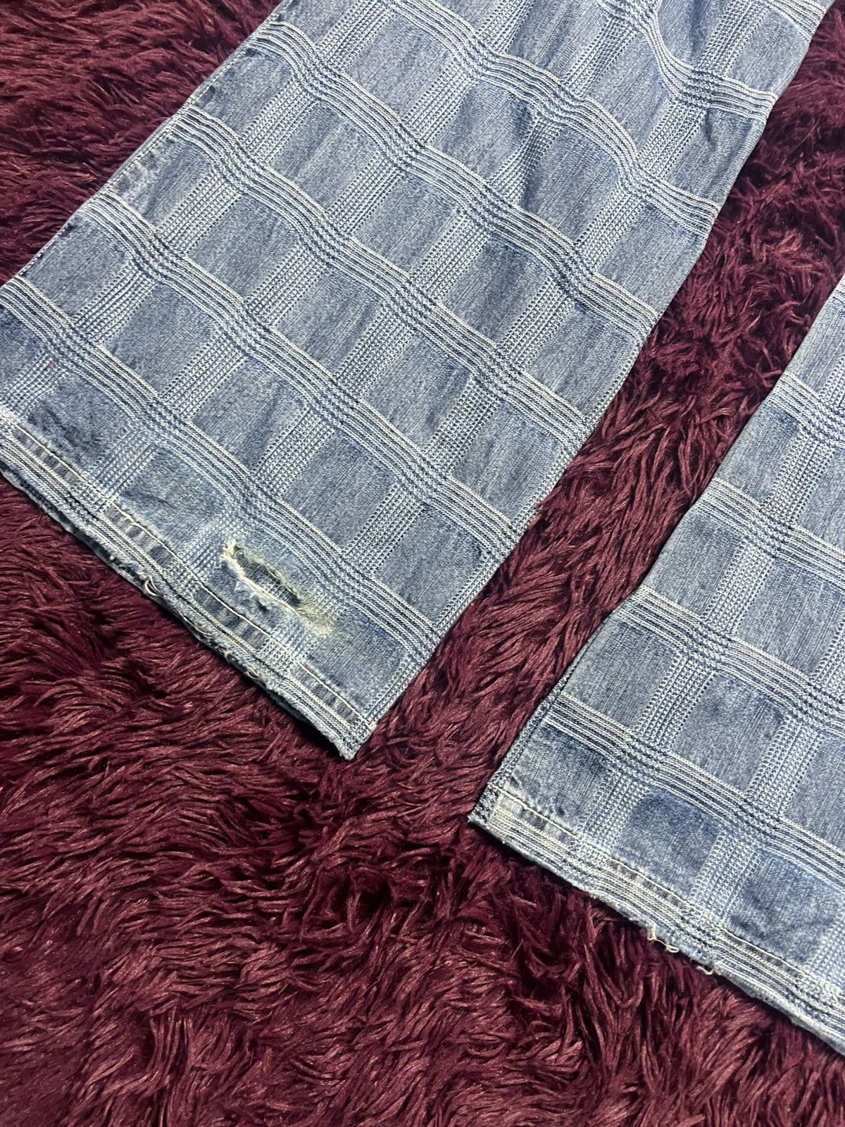 Japanese Brand Vintage KYOYUZEN Japan Textured Grid Flare Denim Jeans (45) Size US 32 / EU 48 - 11 Thumbnail