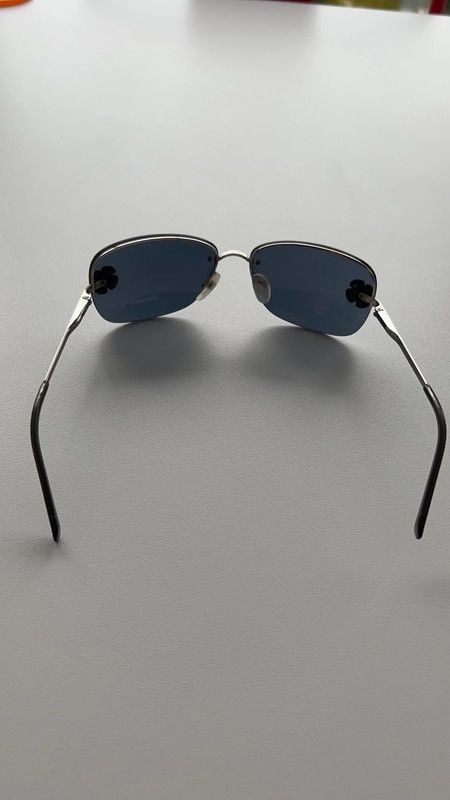 Chanel Chanel Sunglasses 4135 Camellia Rimless Vintage 4017 Size ONE SIZE - 4 Thumbnail