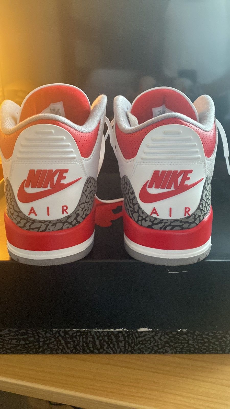 Jordan Brand × Nike Air jordan 3 fire red Size US 13 / EU 46 - 4 Thumbnail