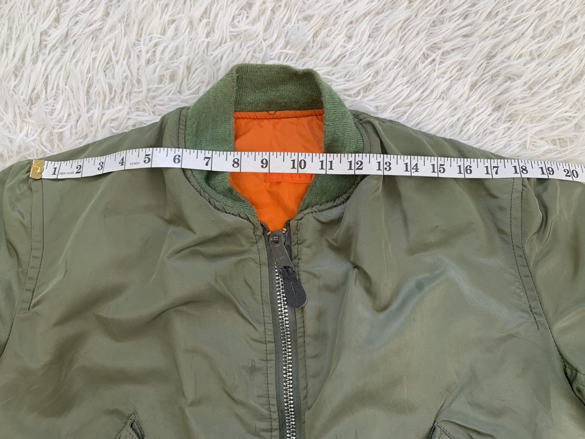 Alpha Industries Vintage Alpha Industries MA-1 Flight Bomber Jacket Zip Ideal Size US S / EU 44-46 / 1 - 16 Thumbnail