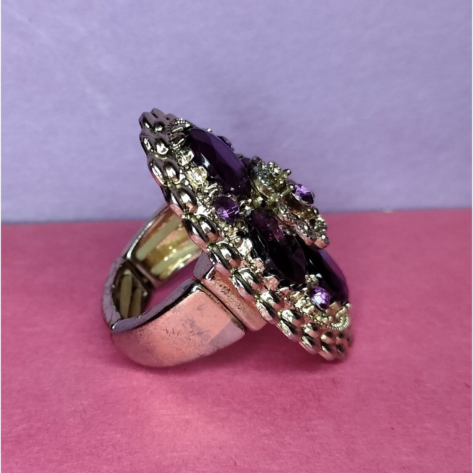 Vintage Purple Amethyst Cocktail Ring Stretch Band 1 Size Jewelry Bo Size ONE SIZE - 8 Thumbnail