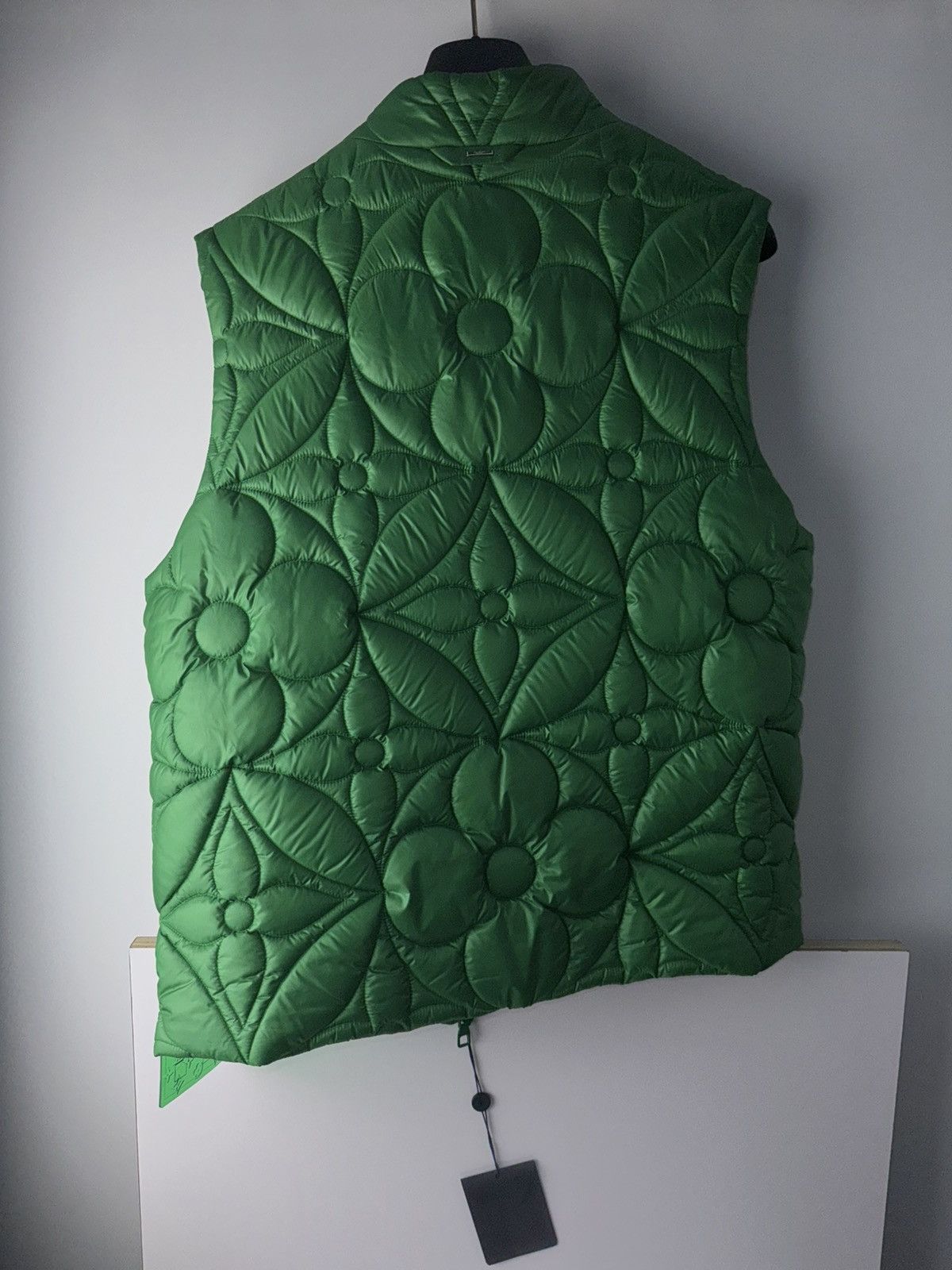 Louis Vuitton Louis Vuitton monogram vest puffy Size US L / EU 52-54 / 3 - 2 Thumbnail