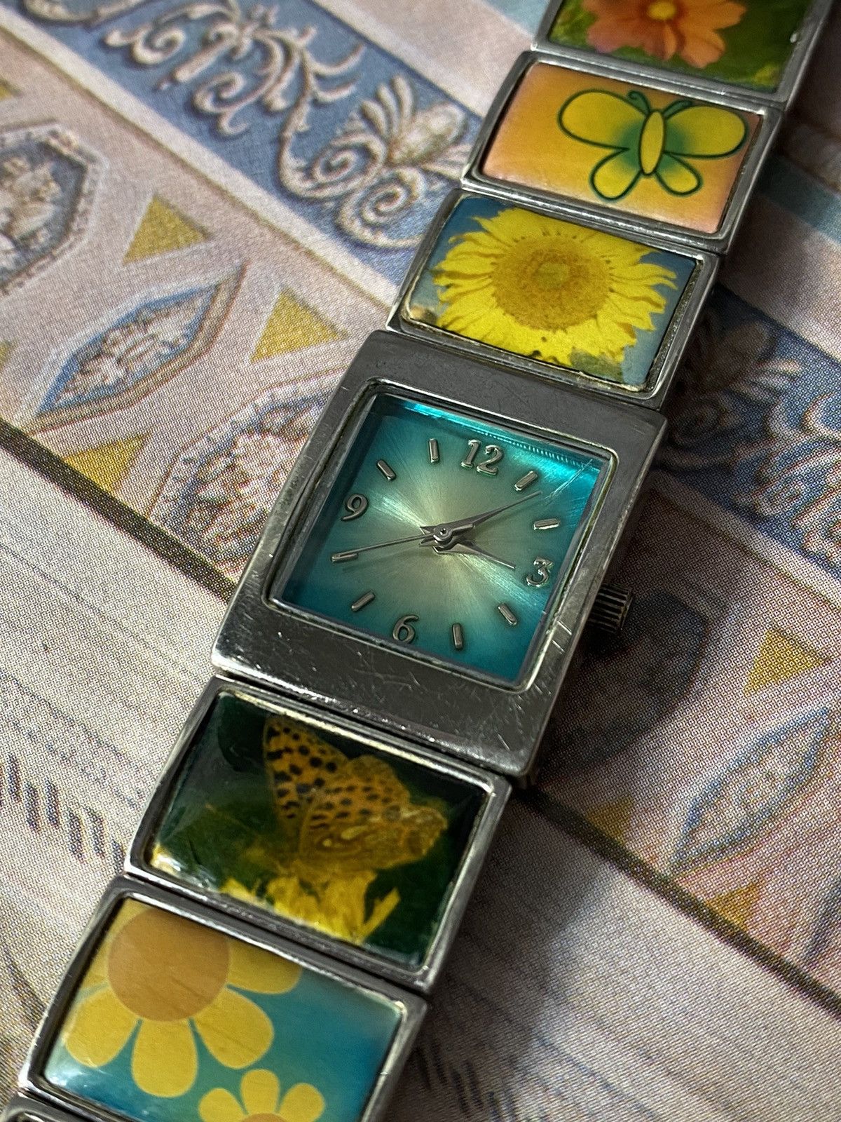 Japanese Brand Floral Butterfly Watch V-350 Japan Movt Size ONE SIZE - 2 Thumbnail