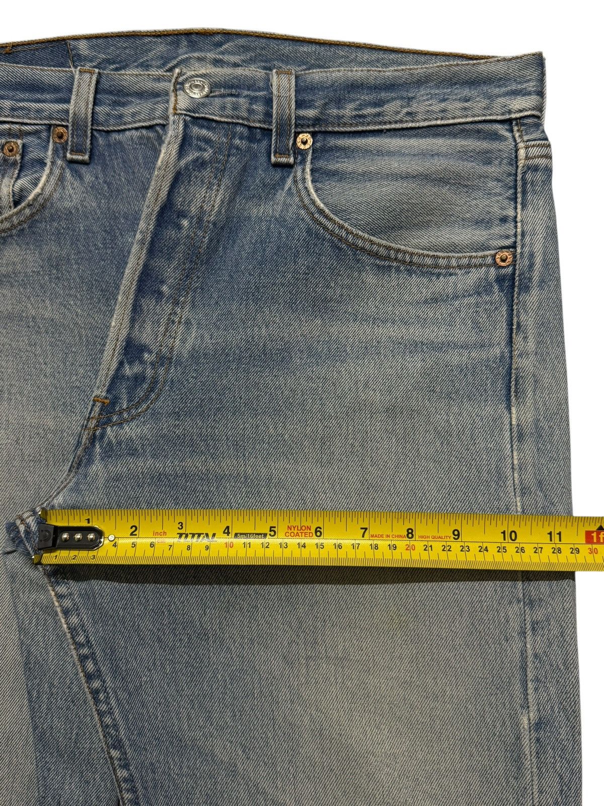Levi's Vintage 90s Levis 501 Light Wash Faded Distress Straight Leg Size US 32 / EU 48 - 13 Thumbnail