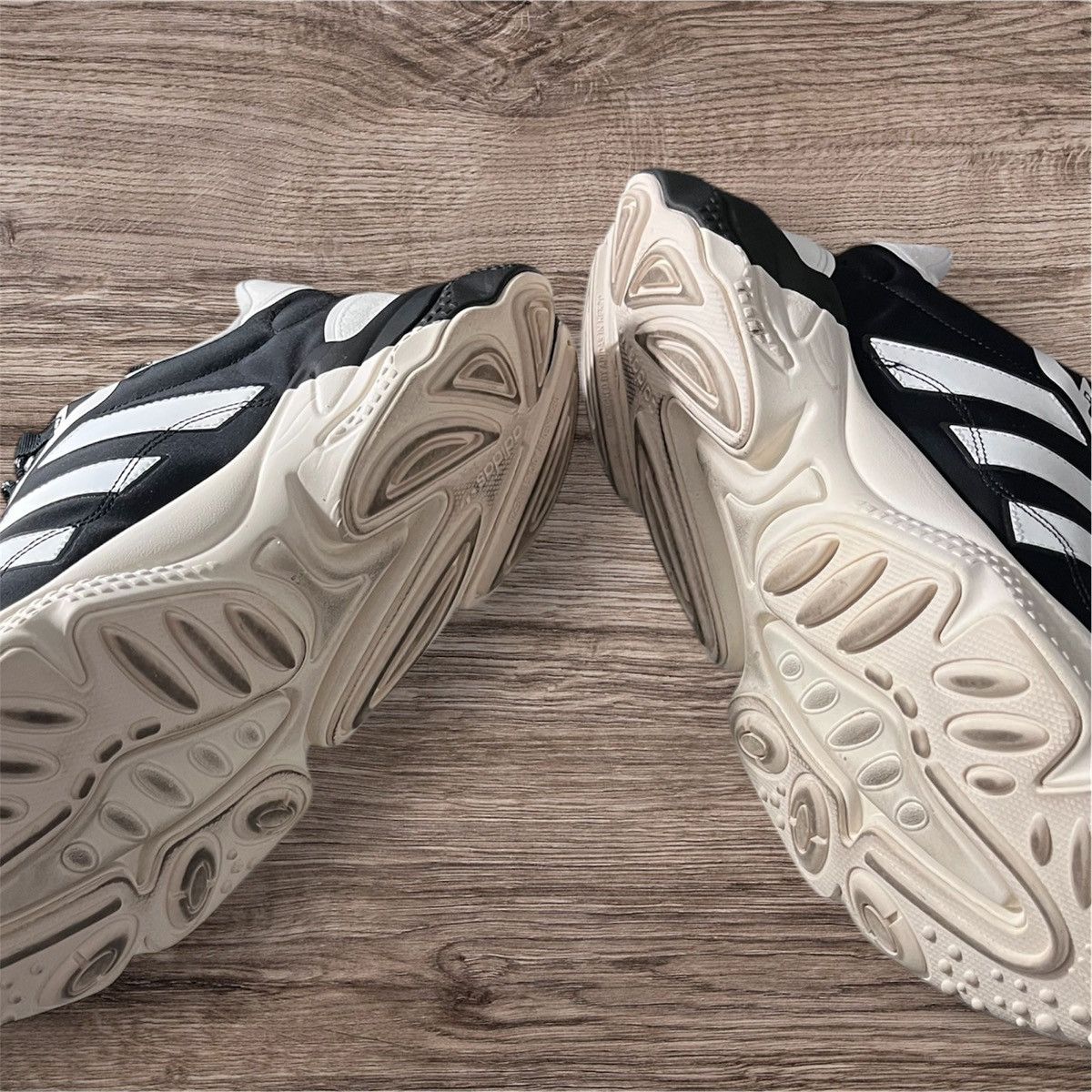 Adidas adidas Ozweego Pure Size US 13 / EU 46 - 7 Thumbnail