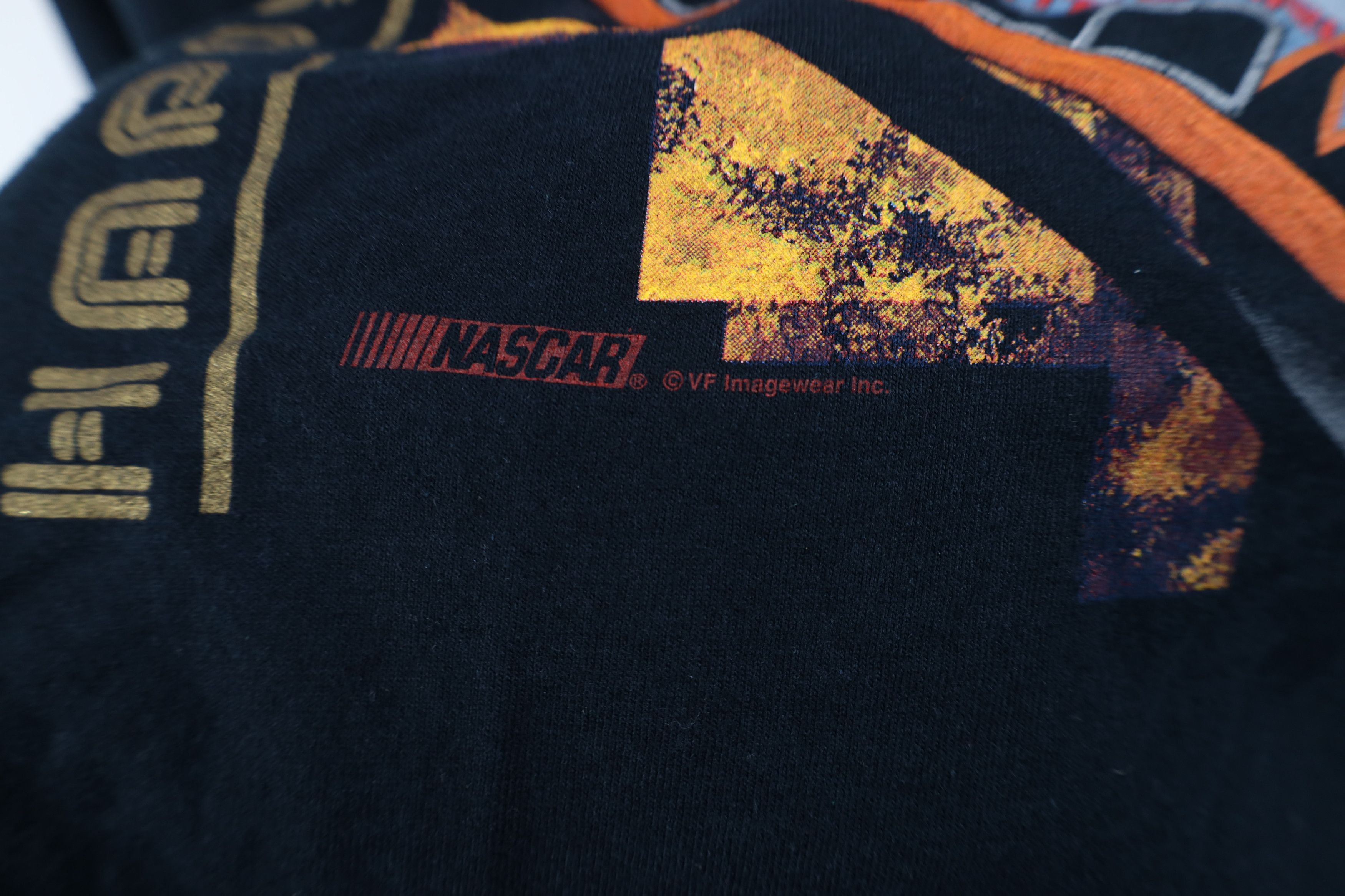 Vintage Vintage Y2K NASCAR Goodwrench Kevin Harvick Racing T-Shirt Size US L / EU 52-54 / 3 - 6 Thumbnail