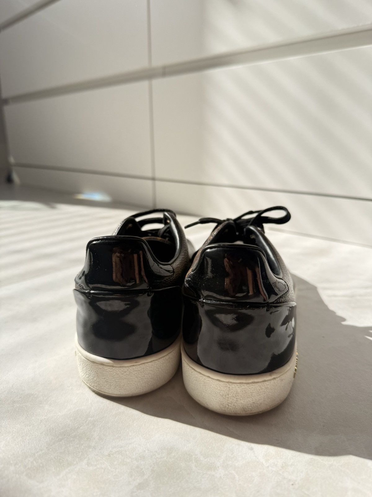Louis Vuitton Louis Vuitton Frontrow Sneaker Size US 9 / IT 39 - 3 Thumbnail