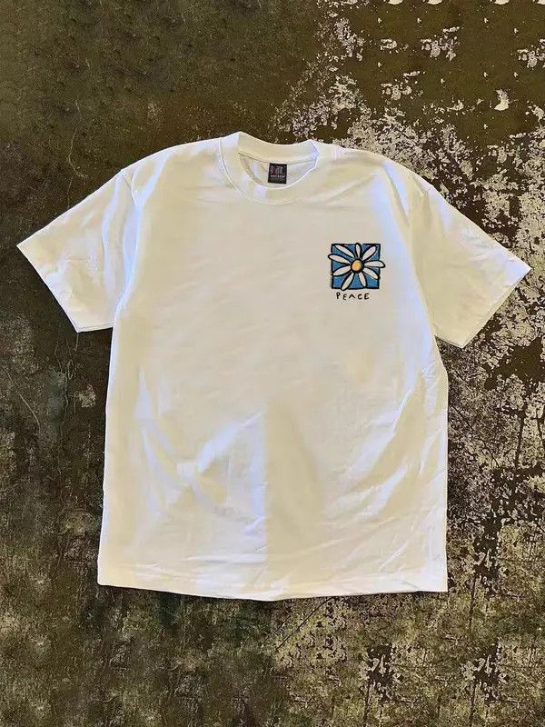 Japanese Brand VIBE Washed vintage sunflower print cotton t-shirt Size US M / EU 48-50 / 2 - 6 Thumbnail