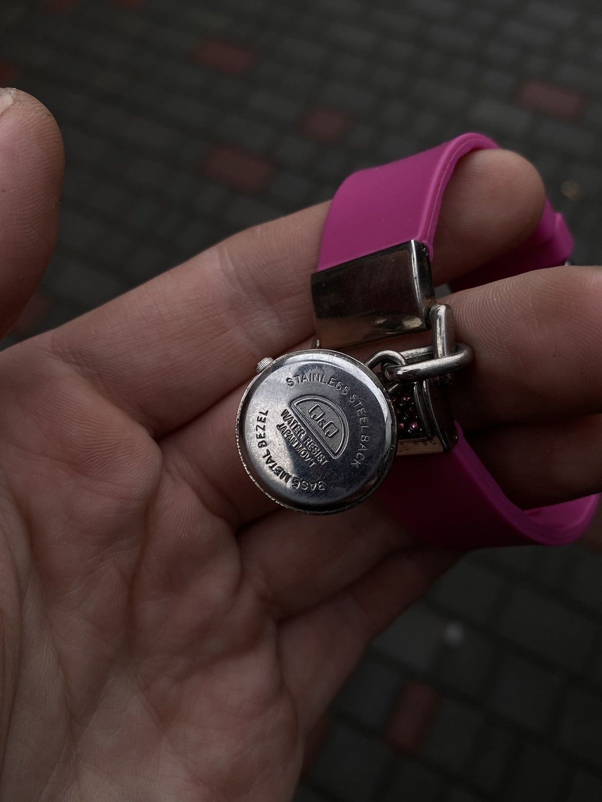 Japanese Brand Vibrant Pink Q&Q Quartz Watch - Unique Style Size ONE SIZE - 3 Thumbnail