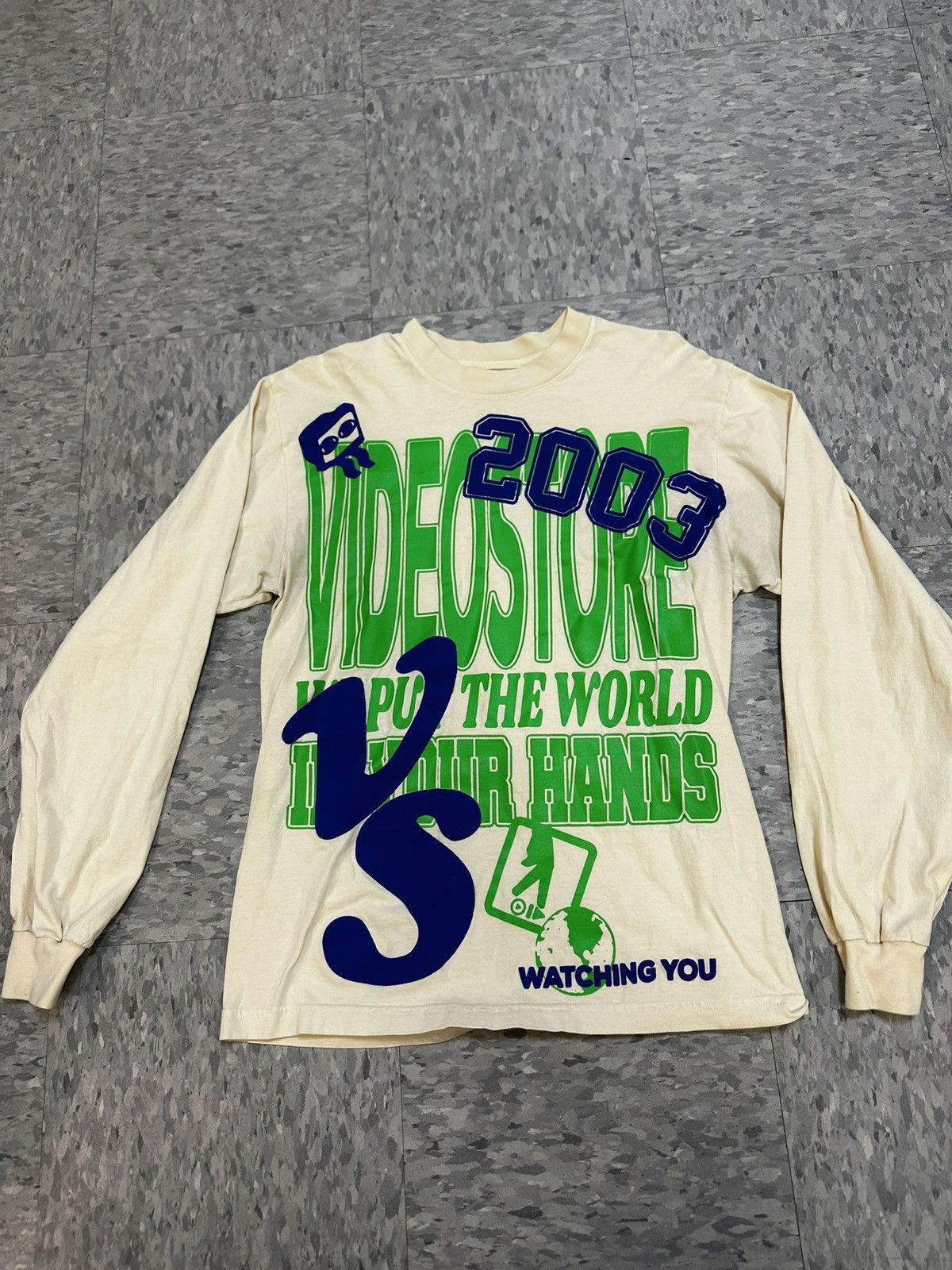 Video Store Apparel Video store apparel 2003 world long sleeve Size US S / EU 44-46 / 1 - 2 Thumbnail