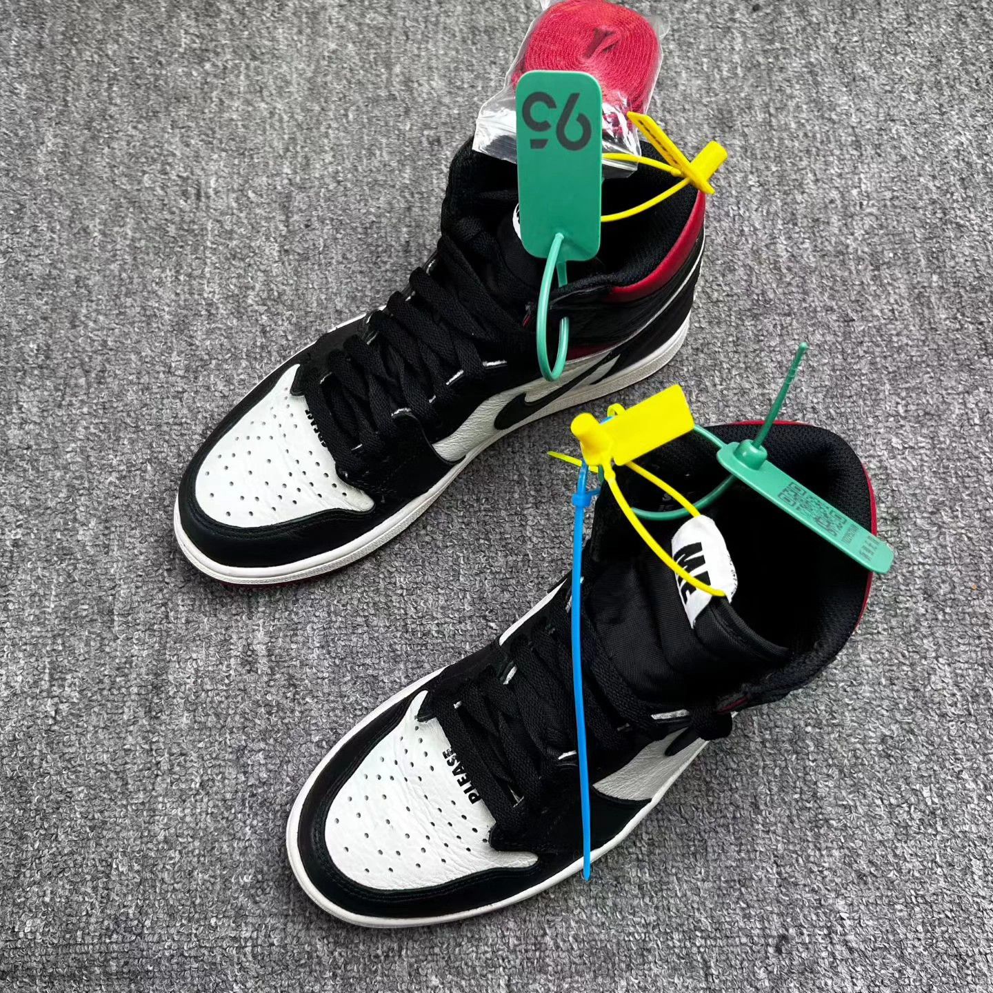 Nike Air Jordan 1 Resell Prohibited 40.5 99 New Size US 7.5 / EU 40-41 - 1 Thumbnail