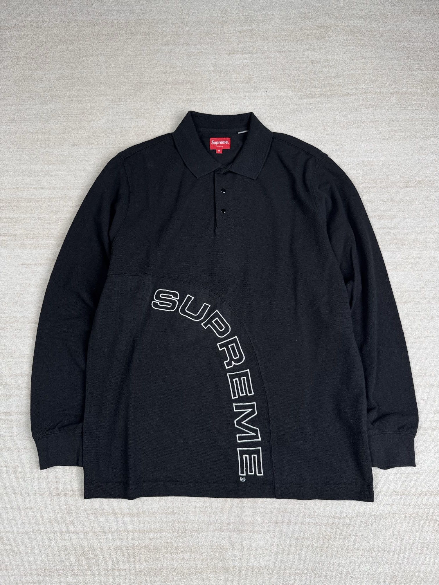 Supreme supreme polo Size US M / EU 48-50 / 2 - 1 Thumbnail
