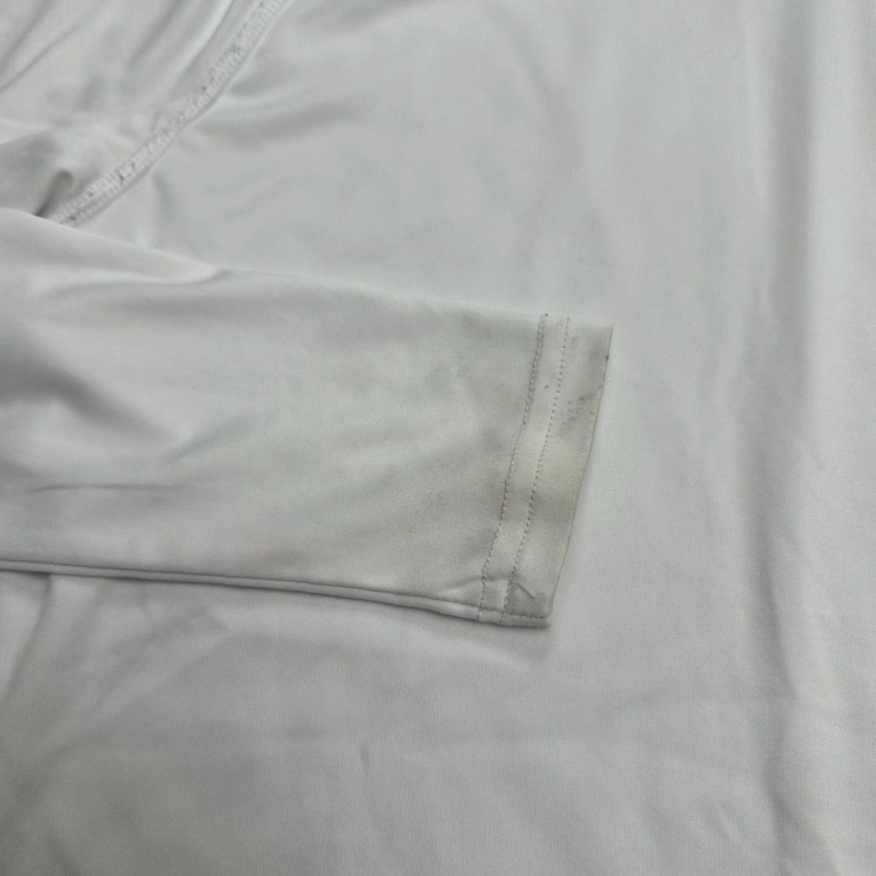 Vintage Ksmien Active Shirt Womens Medium White Raglan Long Sleeve Thumbholes Crew Neck Size M / US 6-8 / IT 42-44 - 7 Thumbnail
