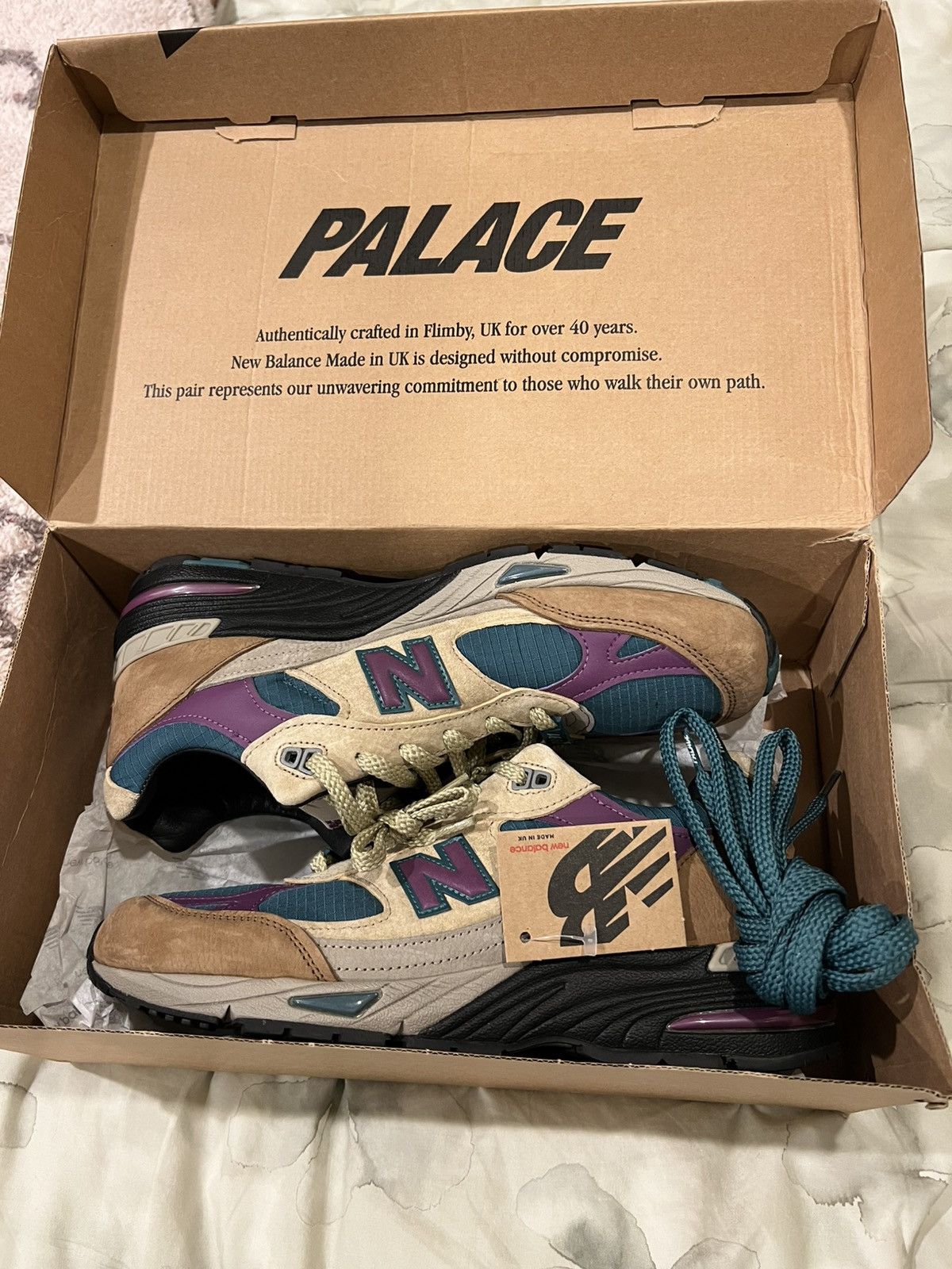 New Balance × Palace New Balance 991 MiUK Palace Teal Size US 9.5 / EU 42-43 - 4 Thumbnail