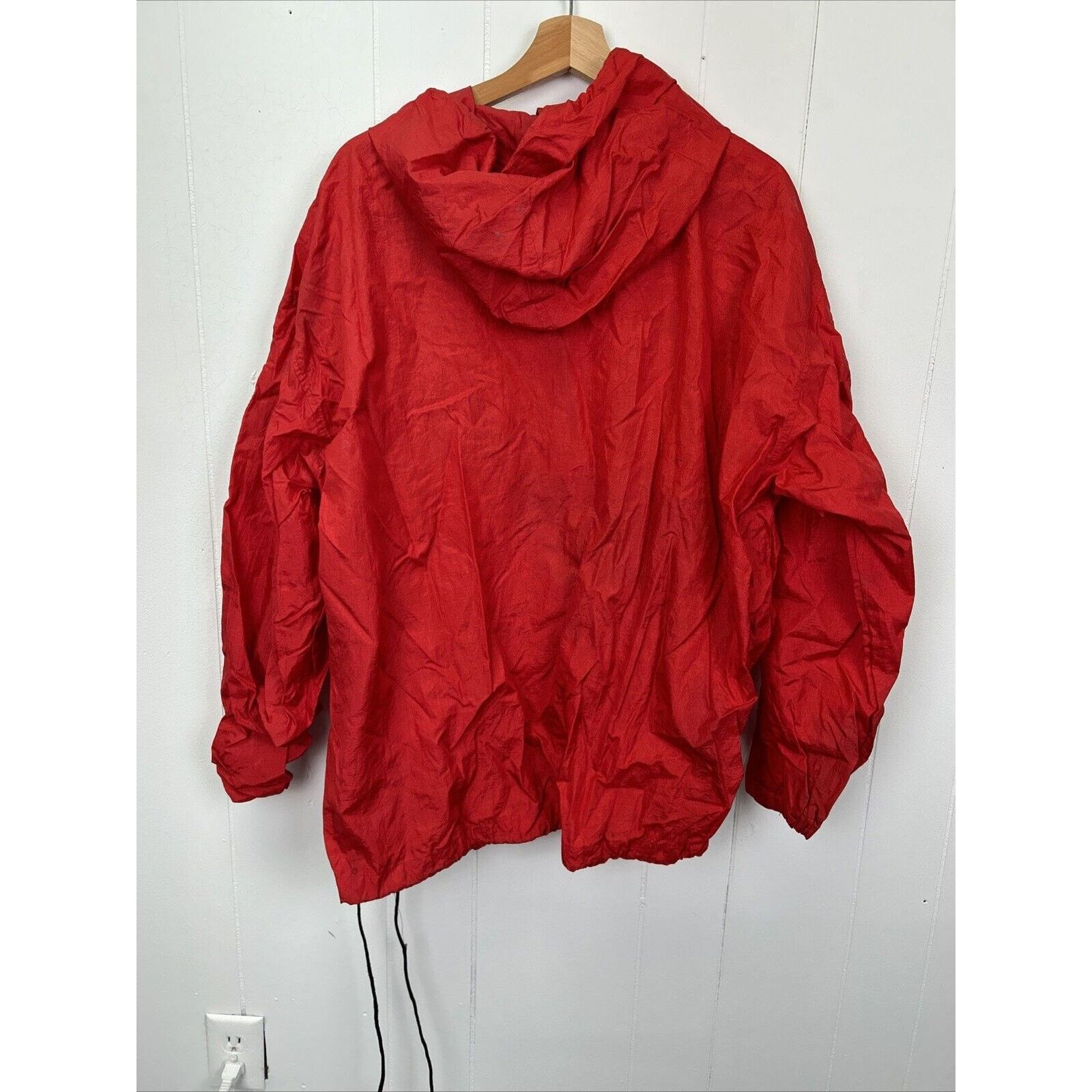 Marlboro Marlboro Vintage Nylon Windbreaker Size XL Kangaroo Pocket Size US XL / EU 56 / 4 - 7 Thumbnail