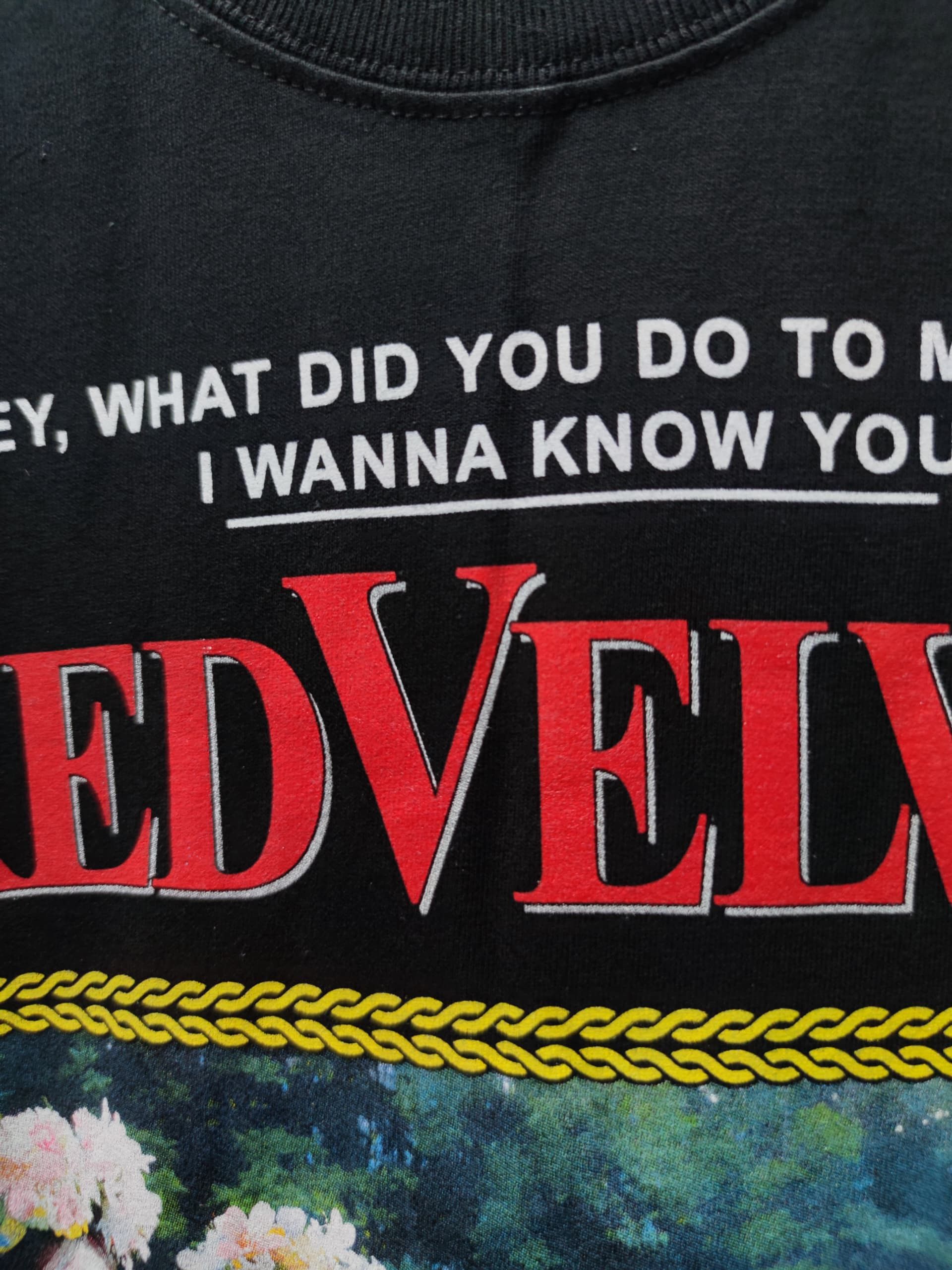 Rap Tees Red Velvet "Red Sommar" T-shirt Size US XL / EU 56 / 4 - 6 Thumbnail