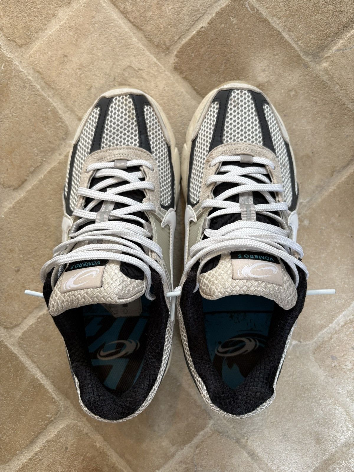 Nike Nike Zoom Vomero 5 Men SIZE US 8.5 Supersonic FN7649-110 Size US 8.5 / EU 41-42 - 5 Thumbnail
