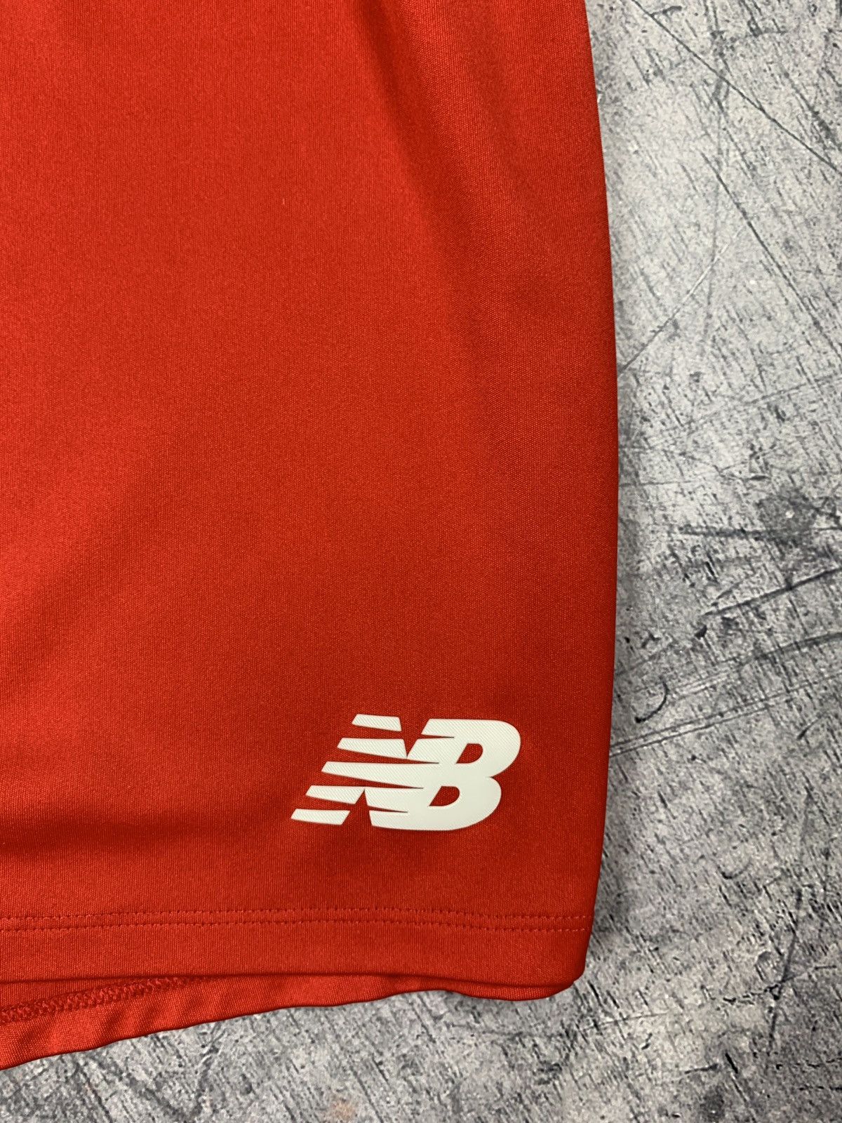 New Balance New Balance x Liverpool Football Soccer Shorts Size L Red Size US 34 / EU 50 - 5 Thumbnail