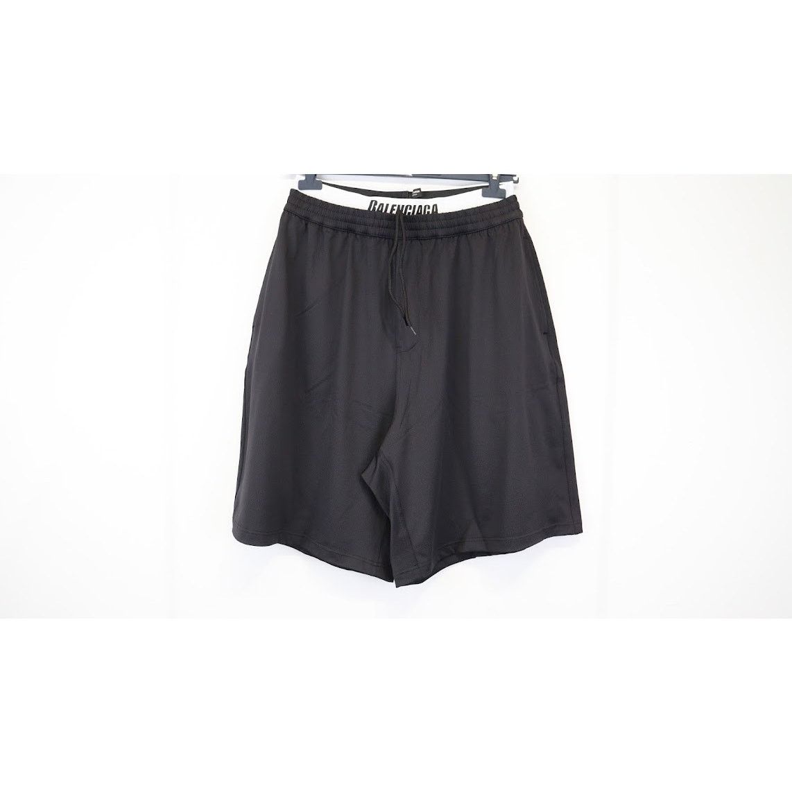 Balenciaga o1rshd1 Q:3 / Swimwear Shorts in Black Size US 34 / EU 50 - 1 Thumbnail