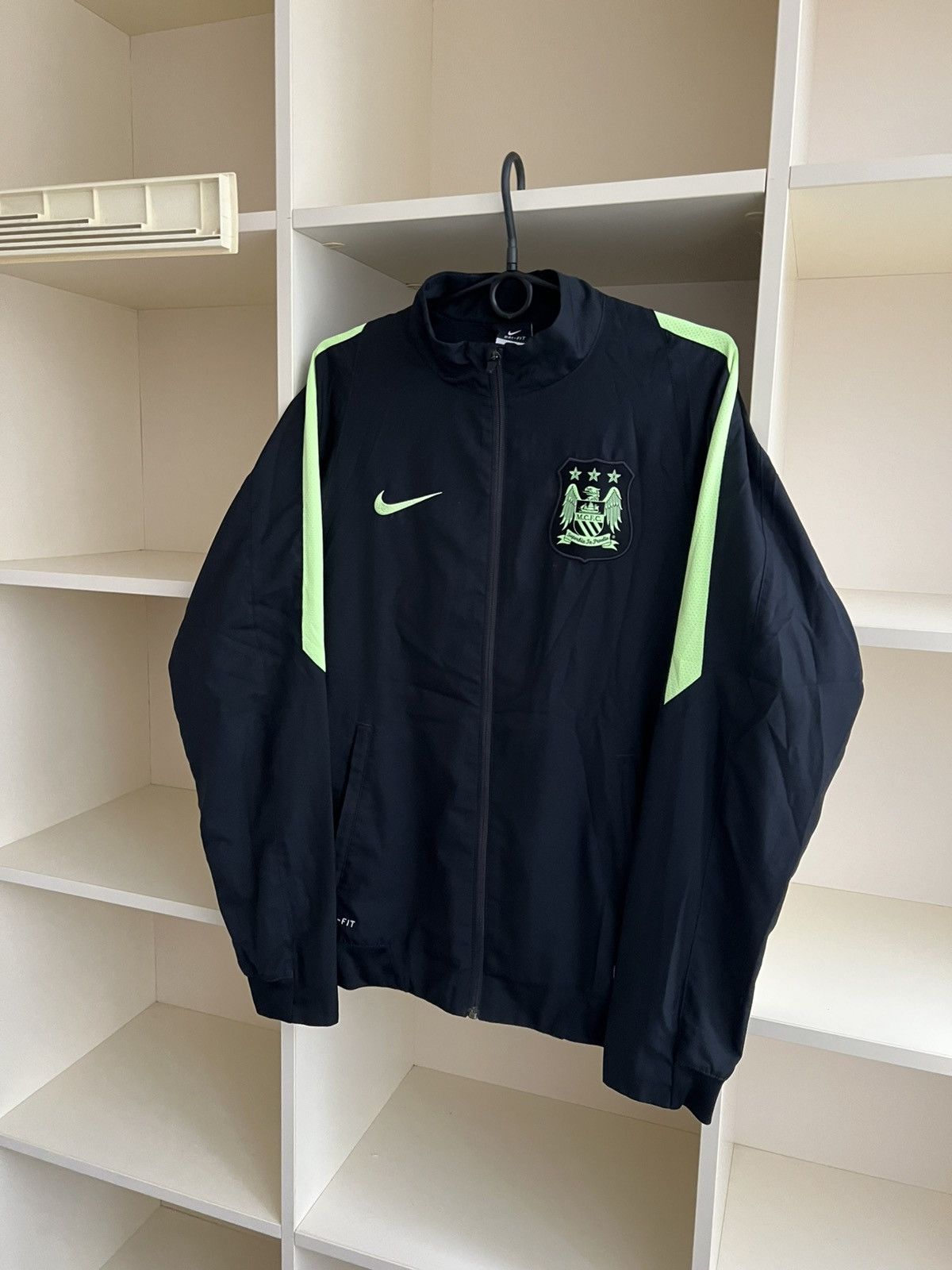 Nike Nike Manchester City 2015-2016 Soccer Light Jacket Football Size US S / EU 44-46 / 1 - 7 Thumbnail