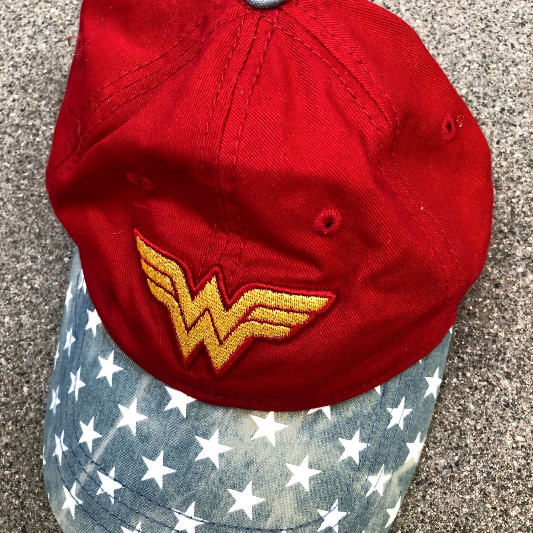 DC Comics WONDER WOMAN Baseball Hat Unisex Adult Red Adjustable Cap Super Hero Cap Size ONE SIZE - 4 Thumbnail