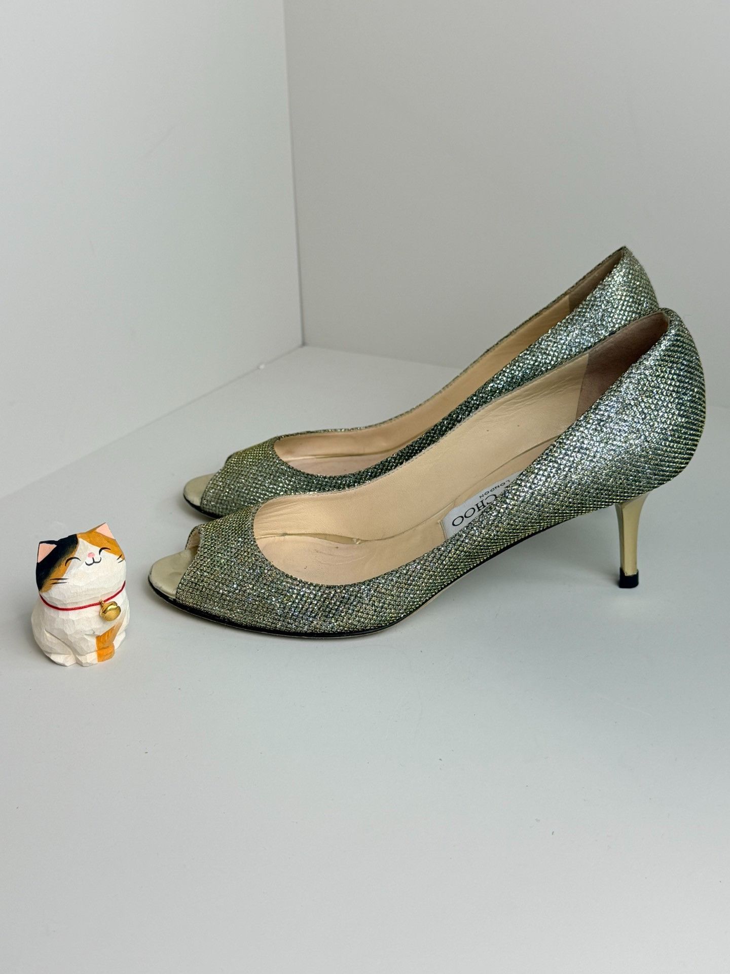 Jimmy Choo Jimmy Choo Gold Lowtop Sneakers us_7 Women Size US 7 / IT 37 - 1 Thumbnail