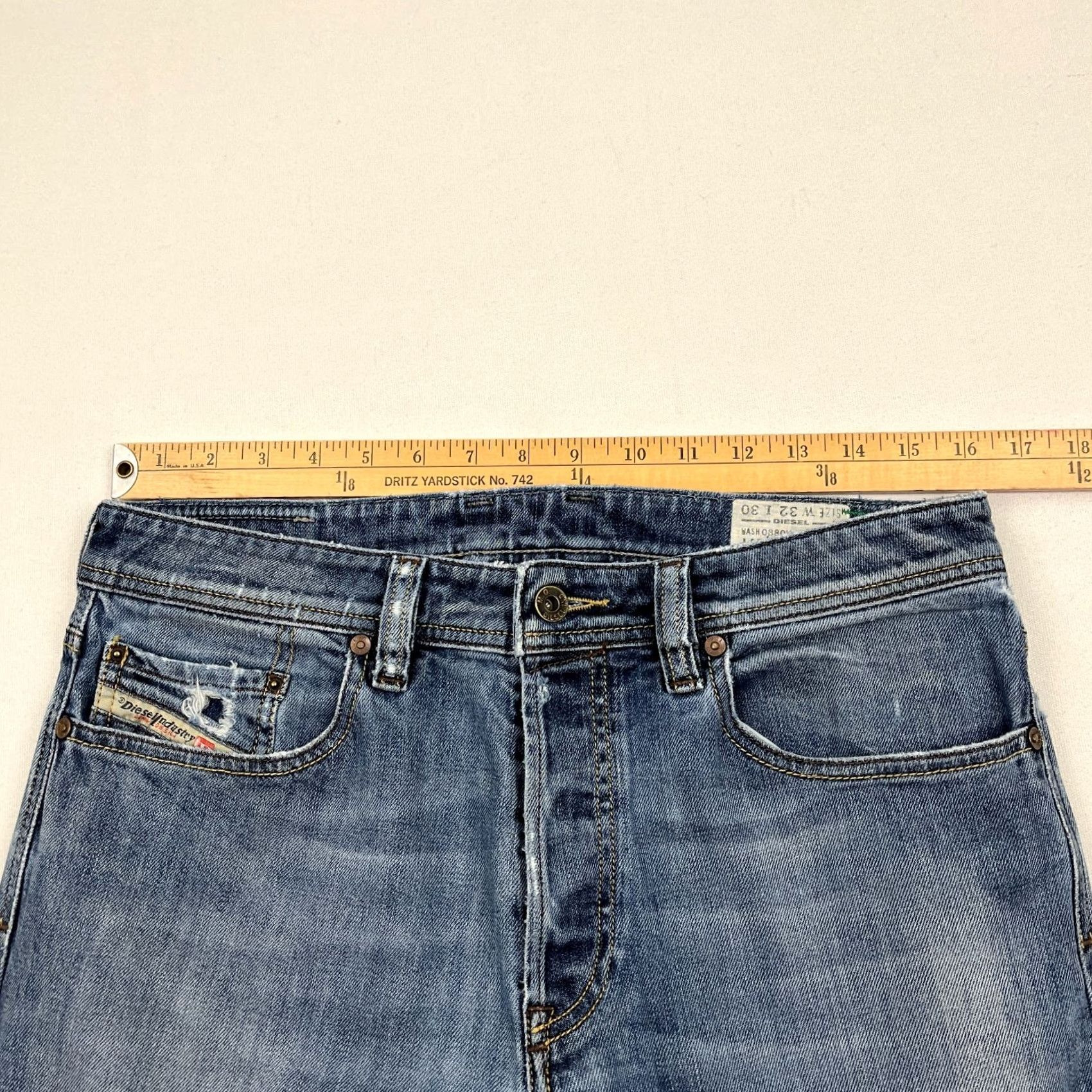 Diesel Diesel Larkee Jeans Mens 32 x 27 Relaxed Straight Stretch Denim Blue 5-Pocket Zipper Button Distressed Comfort Retro Grunge Y2K Classic Jeans Mens Size US 32 / EU 48 - 5 Thumbnail