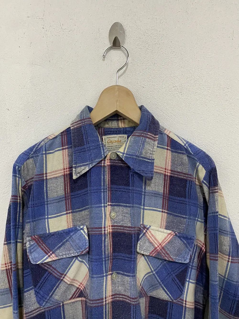Vintage Japanese Brand Cascade Plaid Tartan Flannel Shirt Size US M / EU 48-50 / 2 - 3 Thumbnail