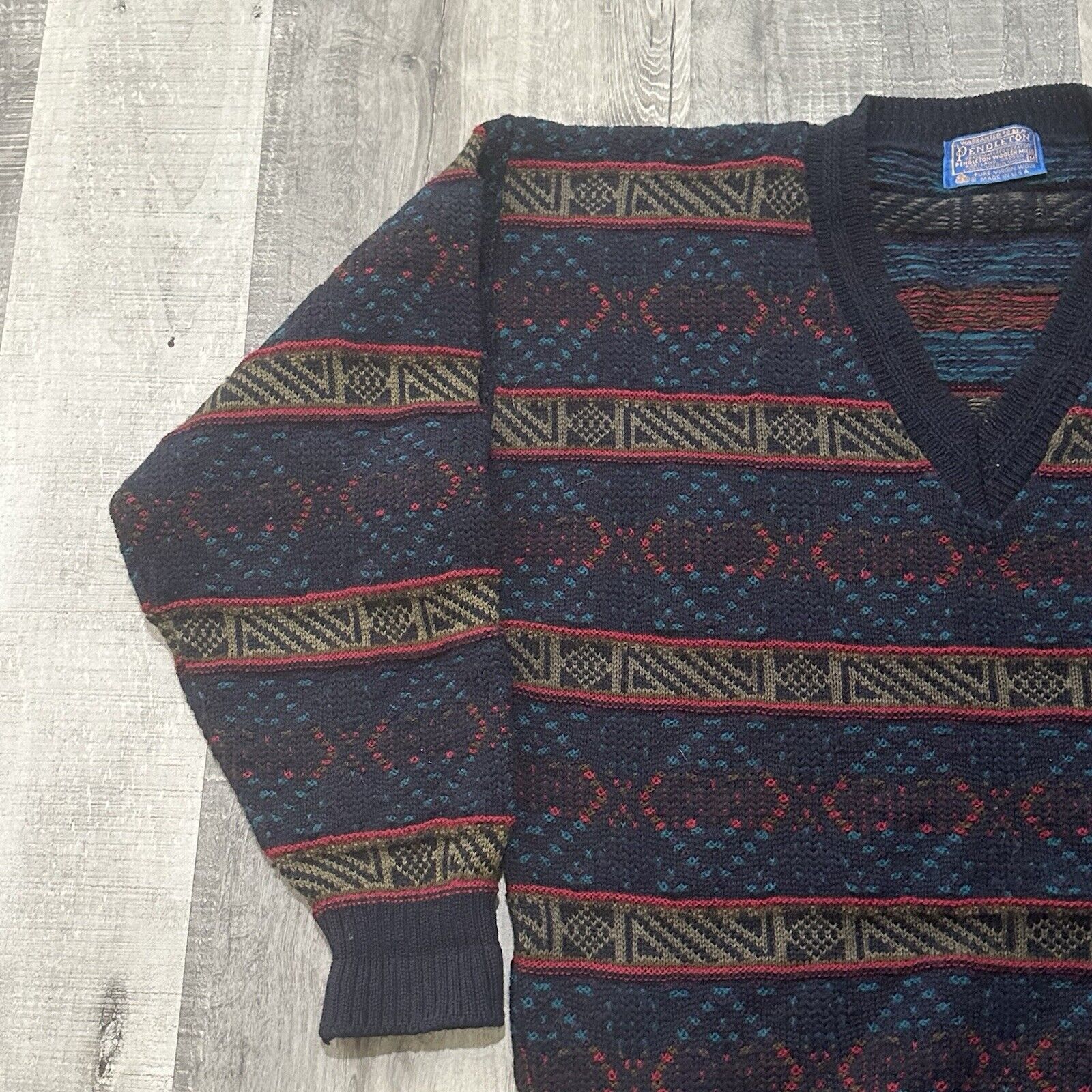 Pendleton Vintage 80s Pendleton Fair Isle Wool V Neck Red Blue Black Size US M / EU 48-50 / 2 - 3 Thumbnail