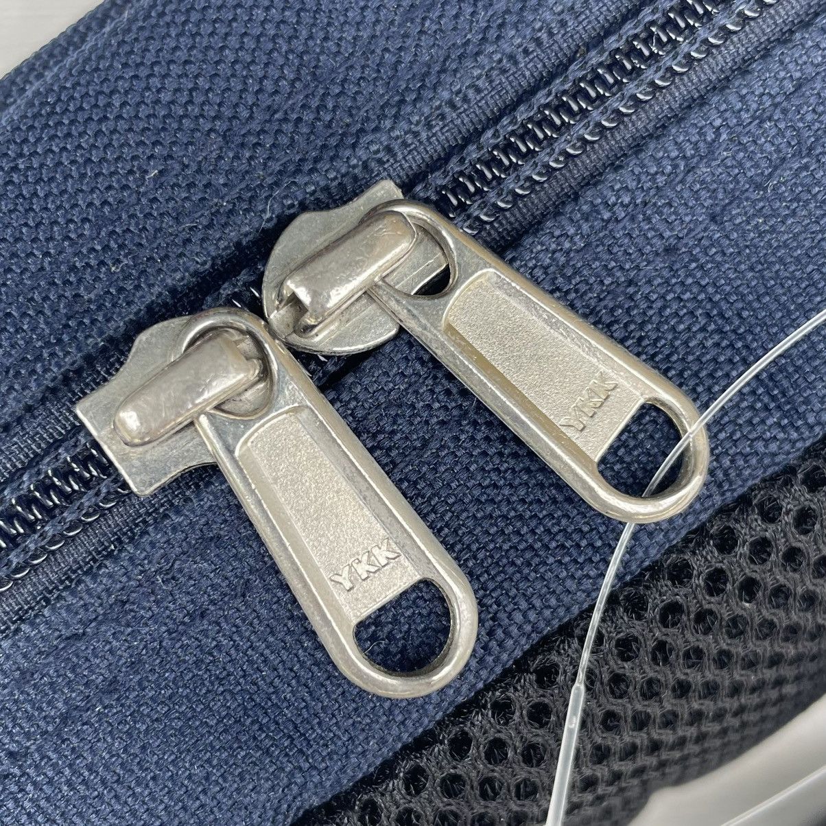 Tommy Hilfiger × Vintage Tommy Hilfiger Small Logo Blue Crossbody Size ONE SIZE - 7 Thumbnail