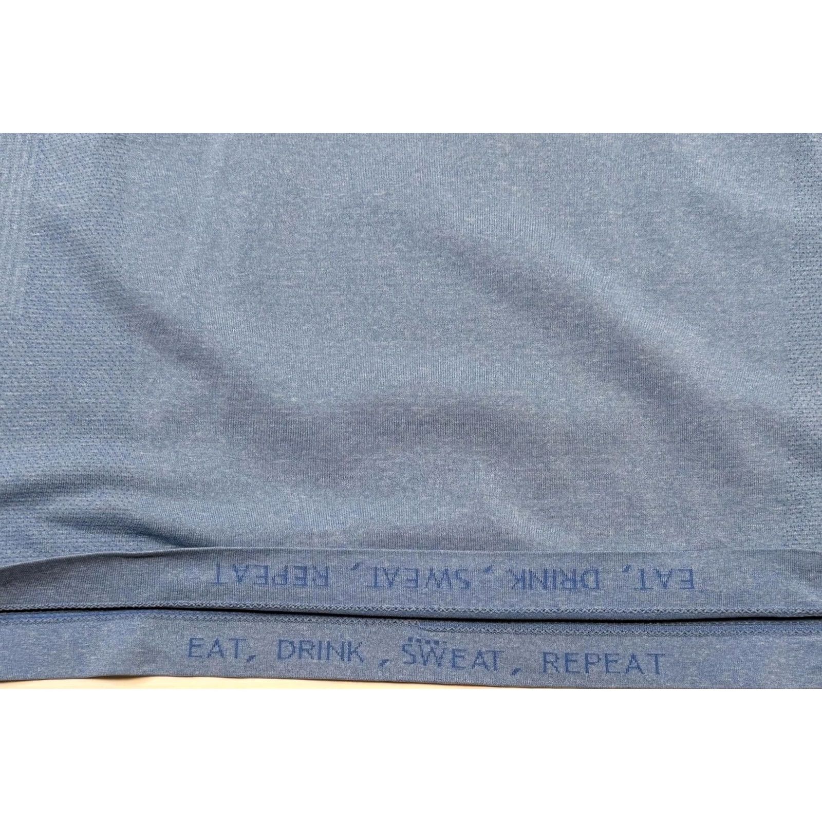 Lululemon Lululemon Shirt Mens Large Blue Camo Seamless Athletic Training Short Sleeve Size US L / EU 52-54 / 3 - 6 Thumbnail