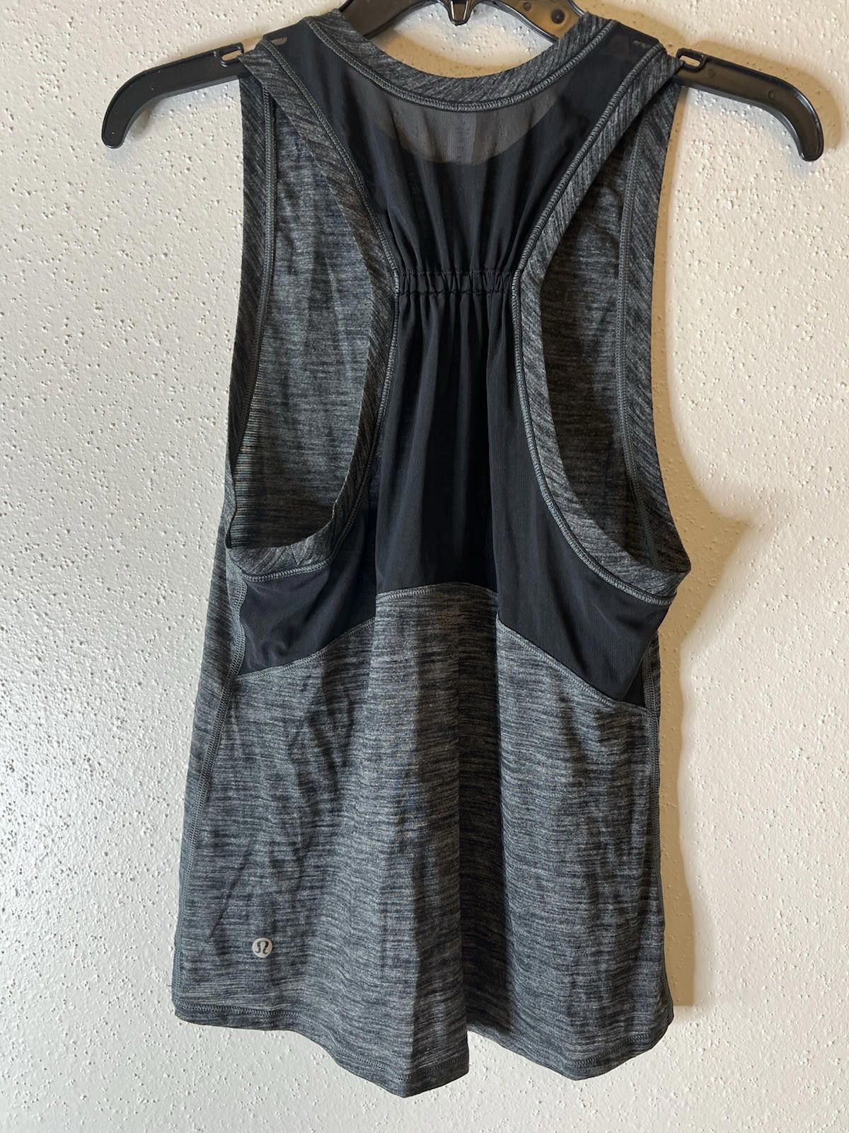 Designer Lululemon Heathered Grey Tank Top Sz 4 Size S / US 4 / IT 40 - 2 Thumbnail