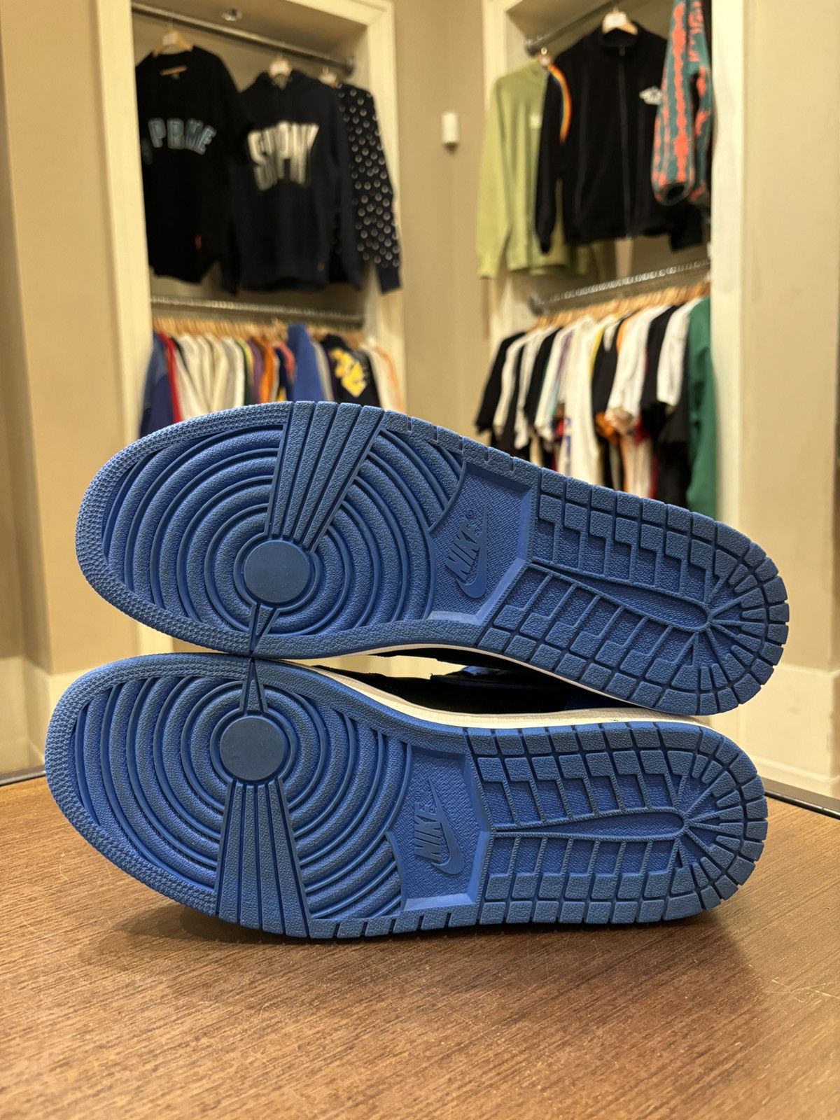 Jordan Brand Jordan 1 Retro Royal (2017) Size US 11.5 / EU 44-45 - 8 Thumbnail