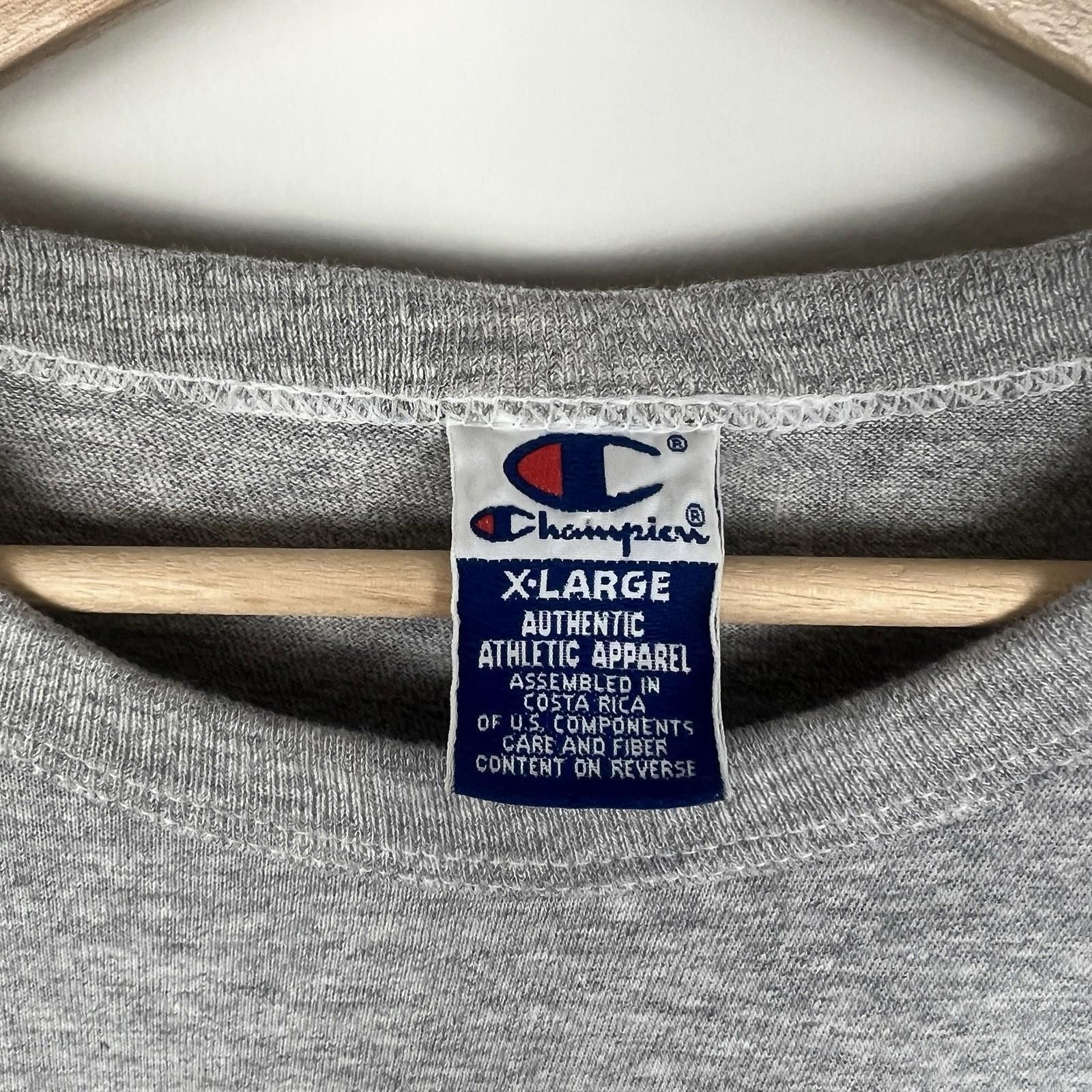 Champion Vintage 90s University of Wisconsin Champion Gray T Shirt XL Size US XL / EU 56 / 4 - 4 Thumbnail