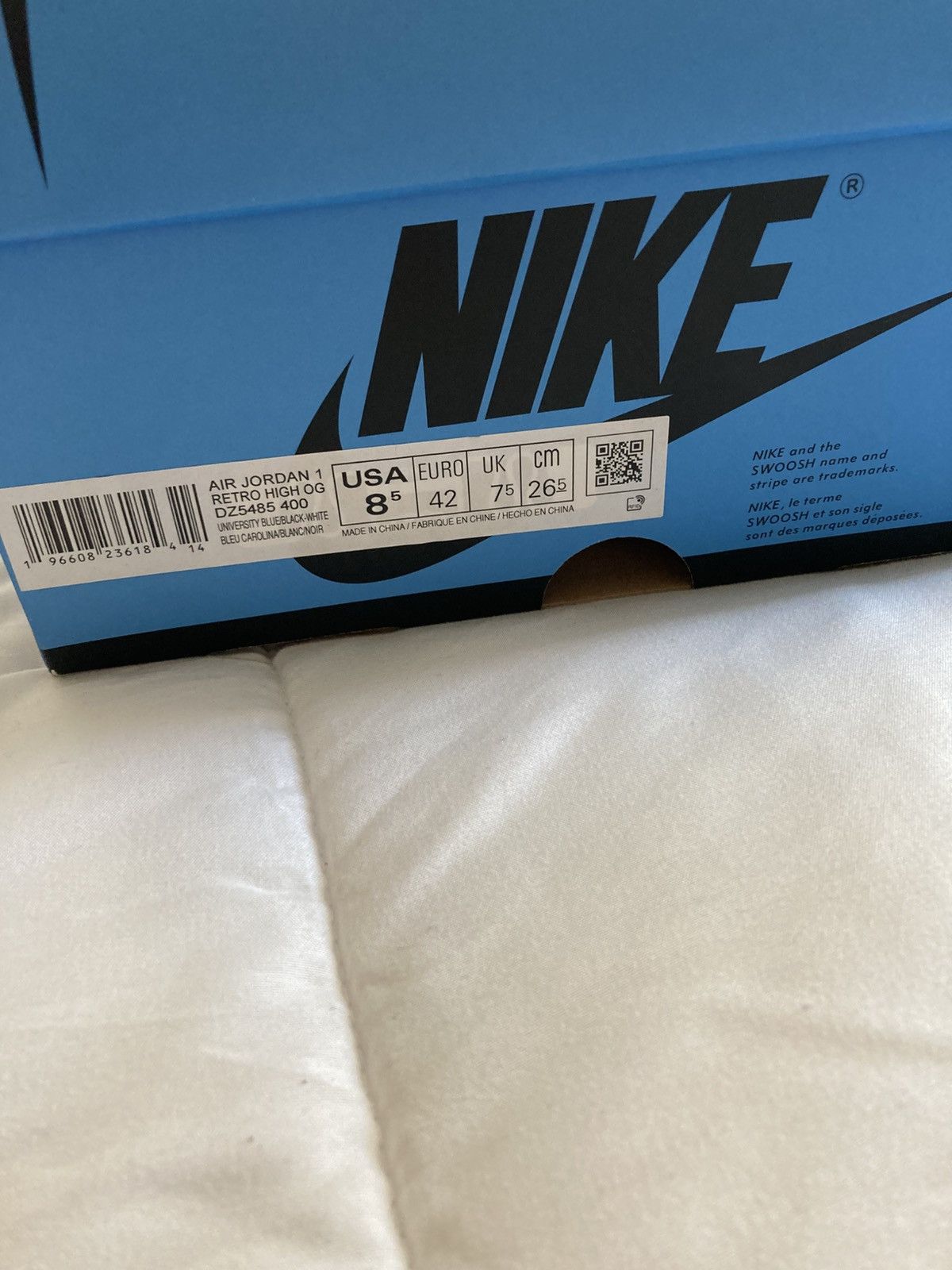 Jordan Brand Jordan 1 High UNC Toe Size US 8.5 / EU 41-42 - 9 Thumbnail