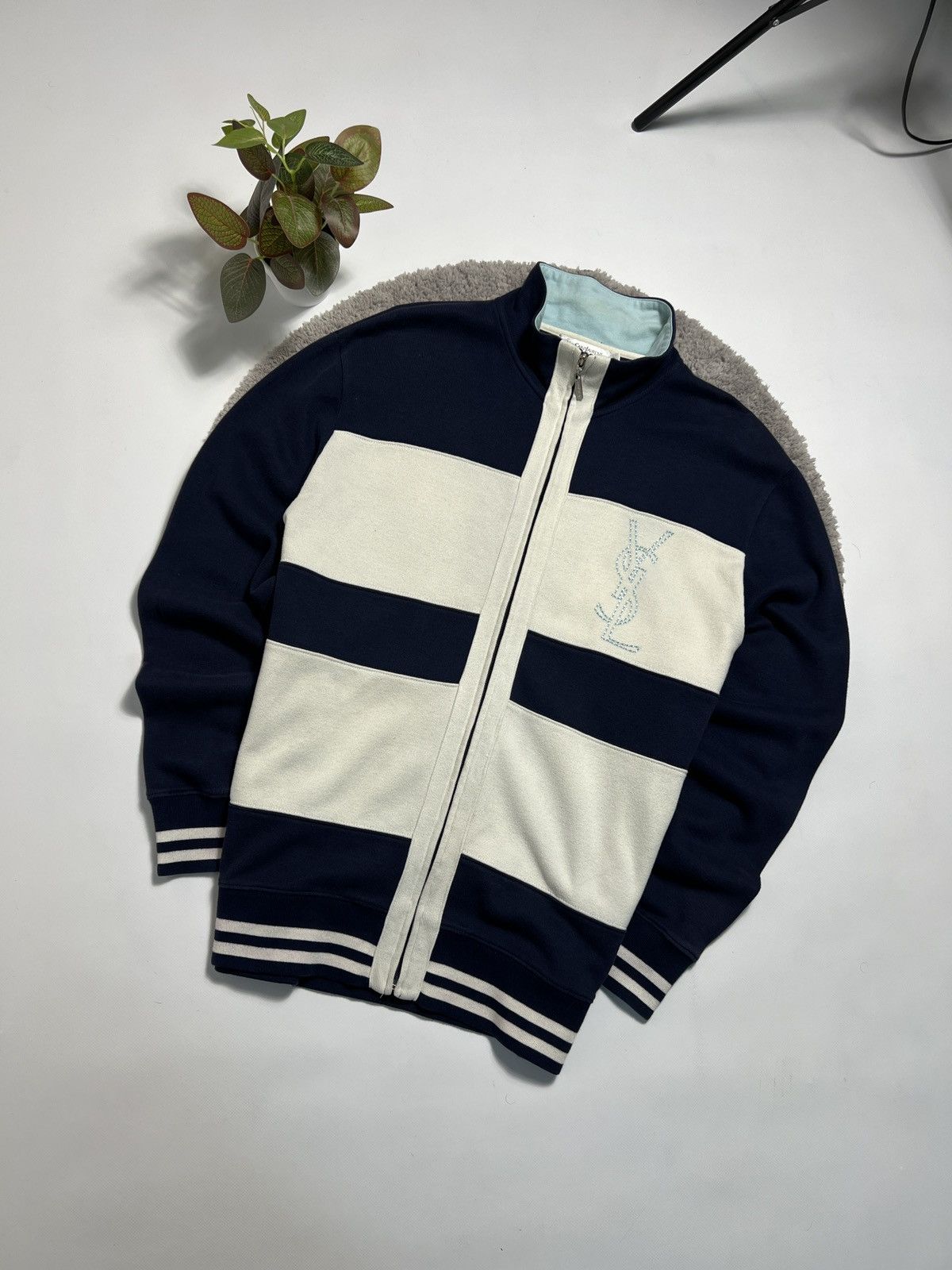 Yves Saint Laurent Vintage YVES SAINT LAURENT Sweater SIZE XL Size US XL / EU 56 / 4 - 2 Thumbnail