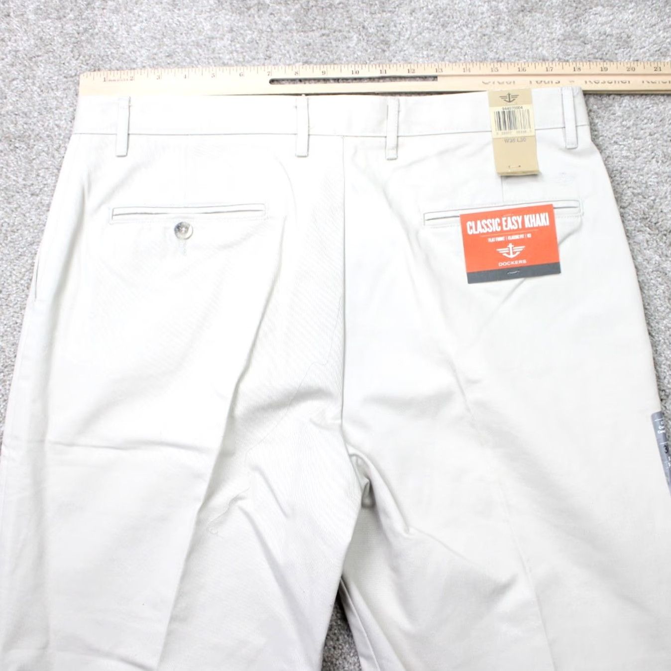 Dockers Dockers Pants Mens 36x30 Beige D3 Classic Fit Chino Flat Front 100% Cotton Size US 36 / EU 52 - 6 Thumbnail