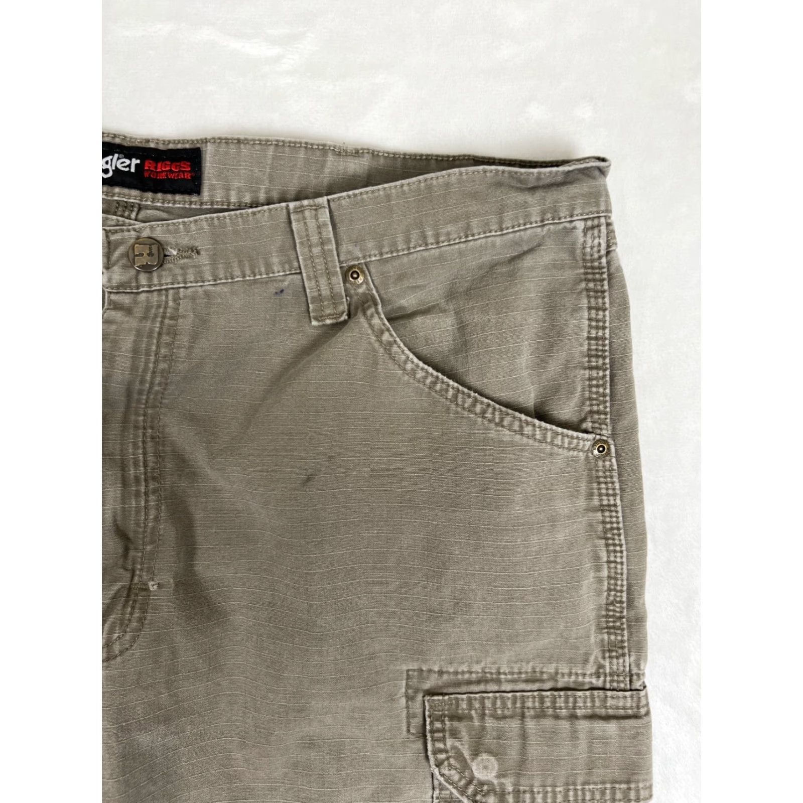 Wrangler VINTAGE Wrangler RIGGS Workwear Cargo Pants Mens 32x30 Beige Stain 90s Grunge Logo Size US 32 / EU 48 - 5 Thumbnail