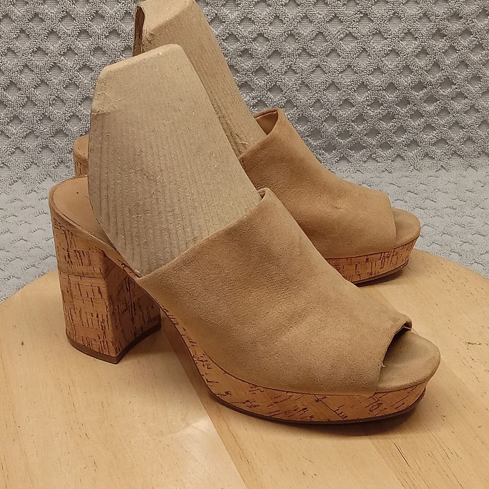 & Other Stories Universal Thread Chunky Cork Clogs Shoes 7 Beige Faux Suede Size US 7 / IT 37 - 1 Thumbnail