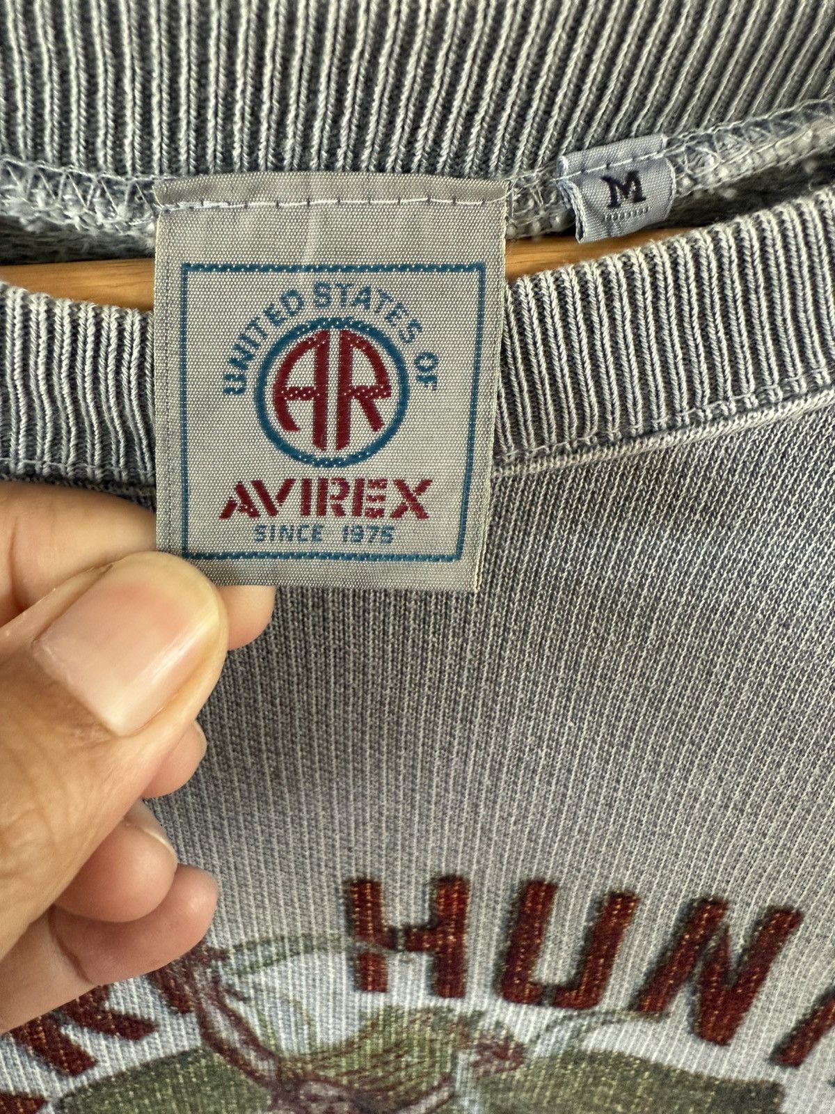 Avirex × Vintage Vintage Avirex USA Shark Hunters Sweatshirt Size US M / EU 48-50 / 2 - 6 Thumbnail