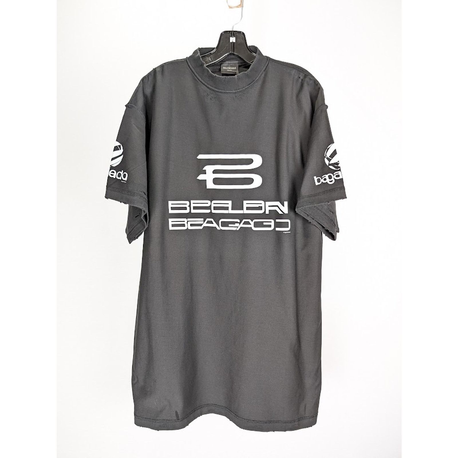 Tシャツ・カットソー BALENCIAGA FADED BLACK DRY FLEECE UNIFORM MERCH T-SHIRT Balenciaga Faded Black Dry Fleece Uniform Merch T-shirt