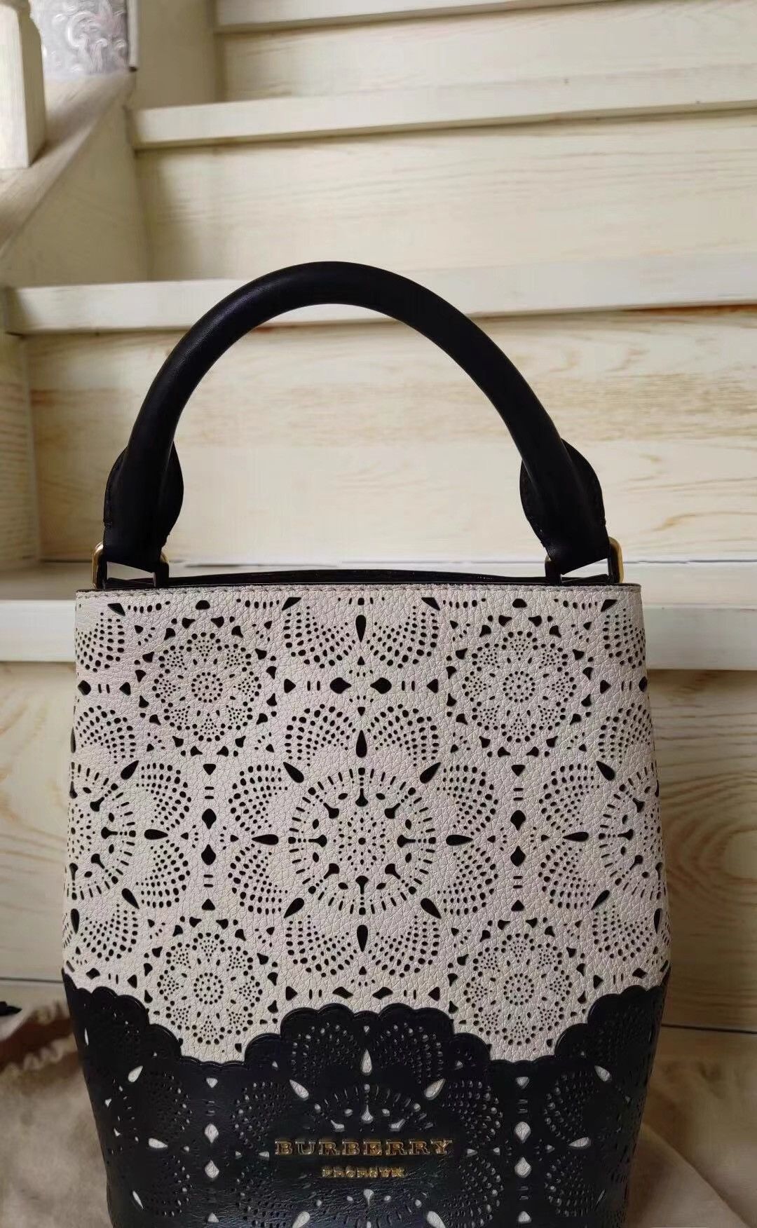 Burberry BURBERRY Bucket Handbag & Shoulder Bag K31 Size ONE SIZE - 6 Thumbnail